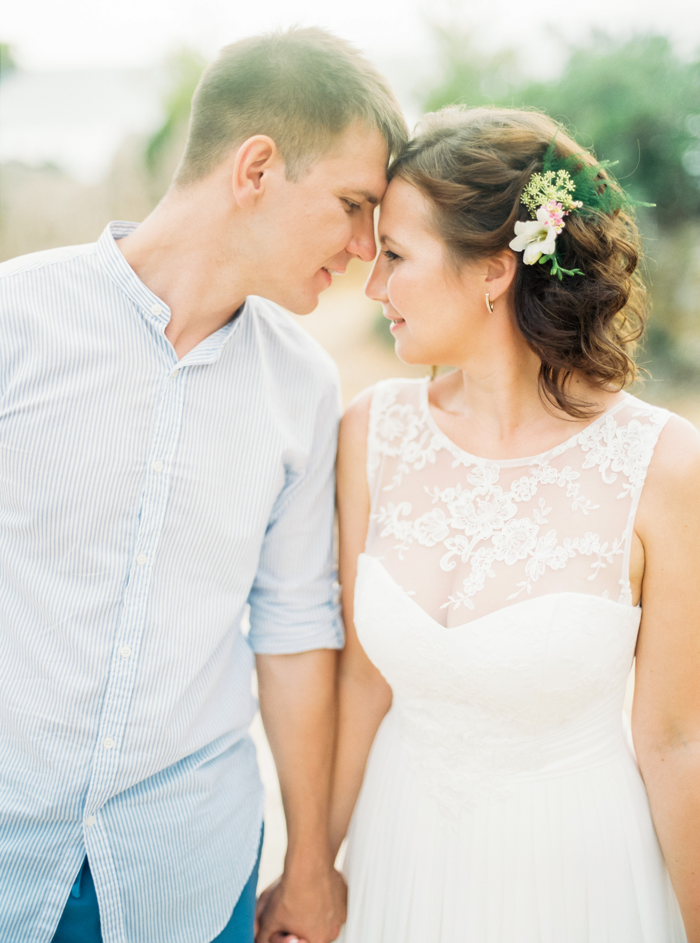 Salou, Spain Beach Wedding - Buenasphotos -- Wedding Blog - The Overwhelmed Bride