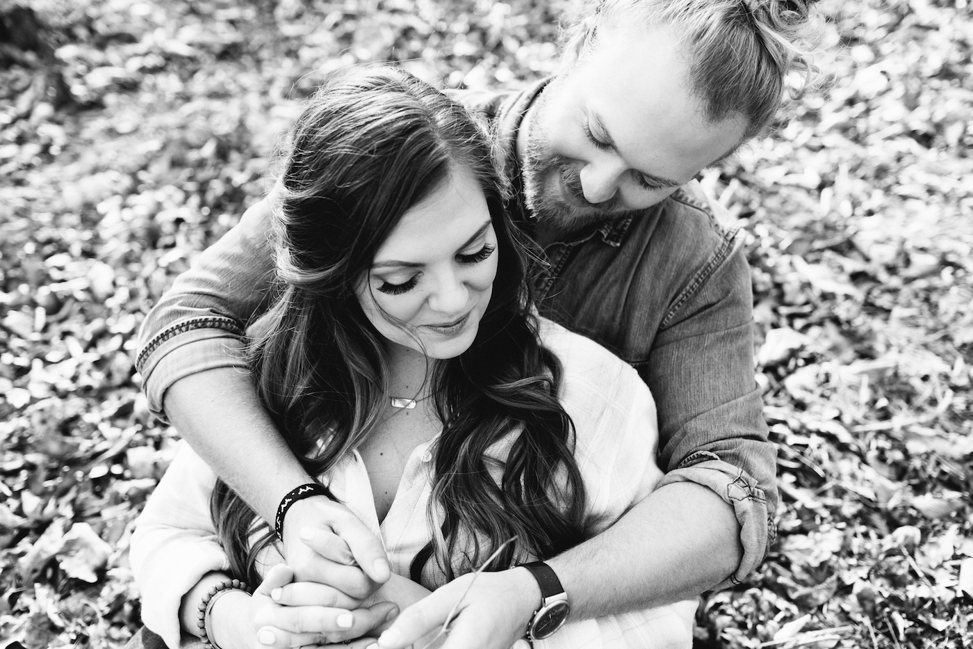 Outdoorsy Adventure Engagement Photos - Moonshine Hill Wedding - High Five for Love Photography -- Wedding Blog - The Overwhelmed Bride