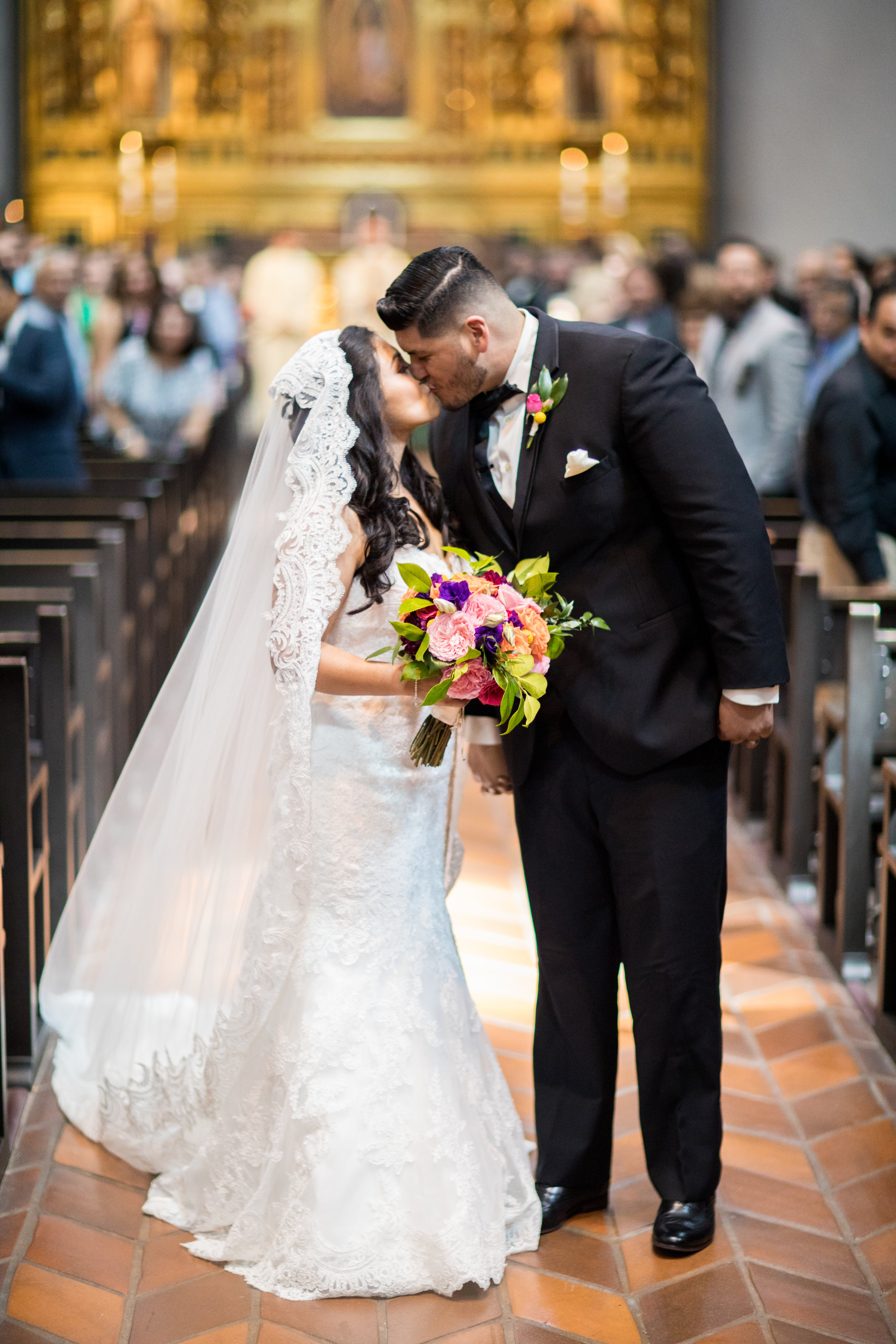 Vibrant, Colorful Franciscan Gardens Wedding - San Juan Capistrano Wedding - Wedding Blog - The Overwhelmed Bride