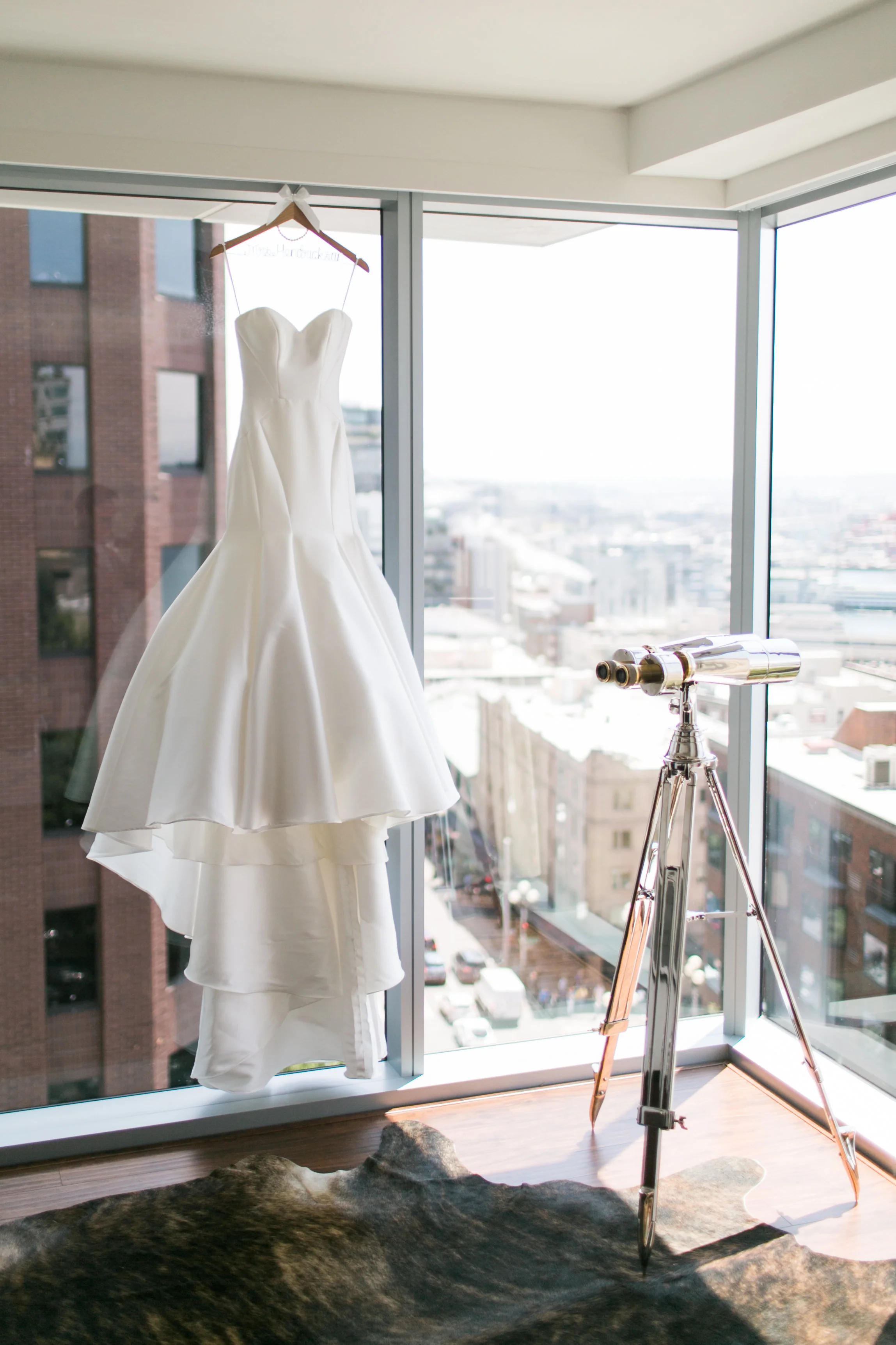 Urban Seattle Wedding - The Foundry Wedding -- Wedding Blog - The Overwhelmed Bride