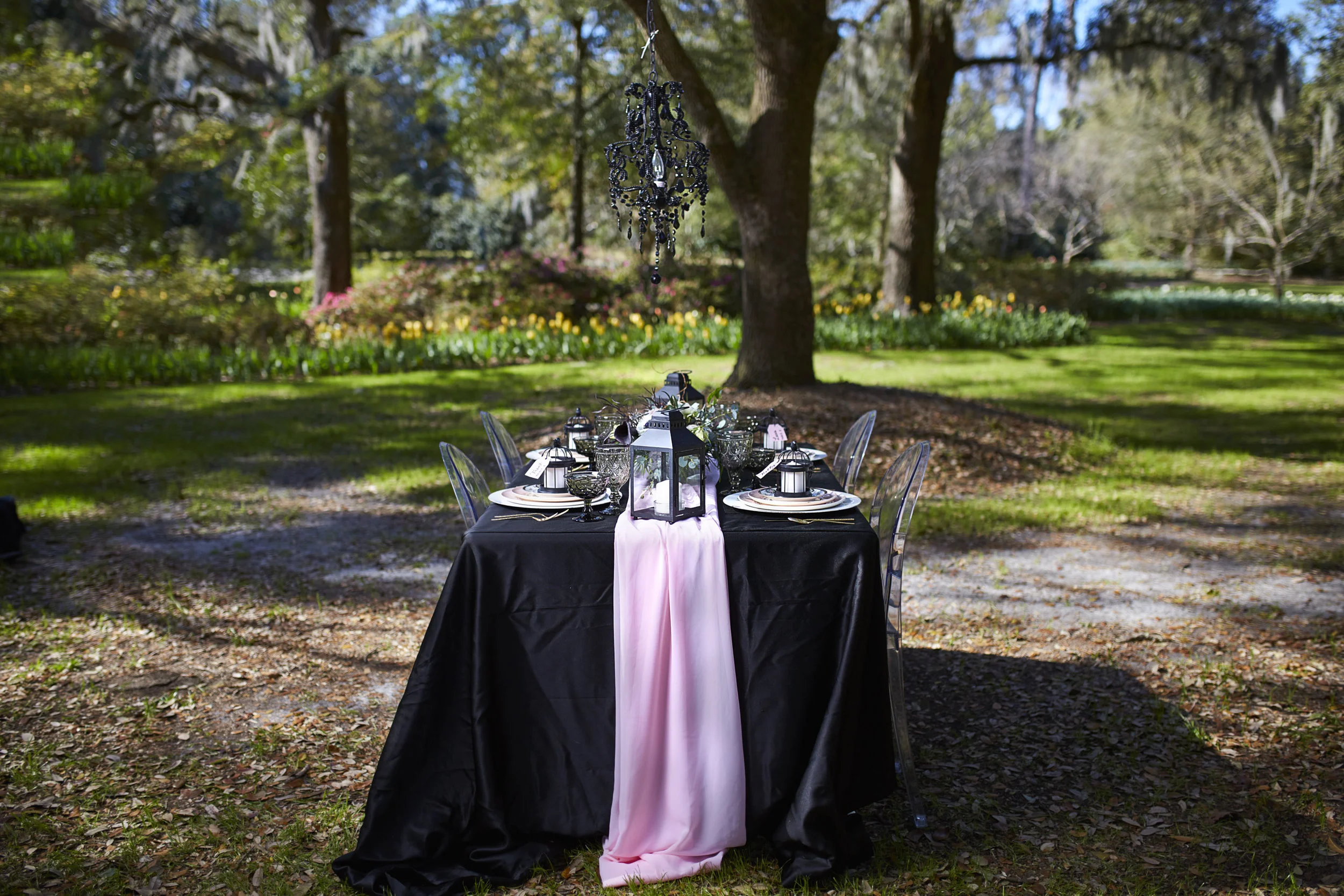 A Black, Blush + Gold Styled Garden Wedding -- Marcus Anthony Photography -- Wedding Blog-The Overwhelmed Bride