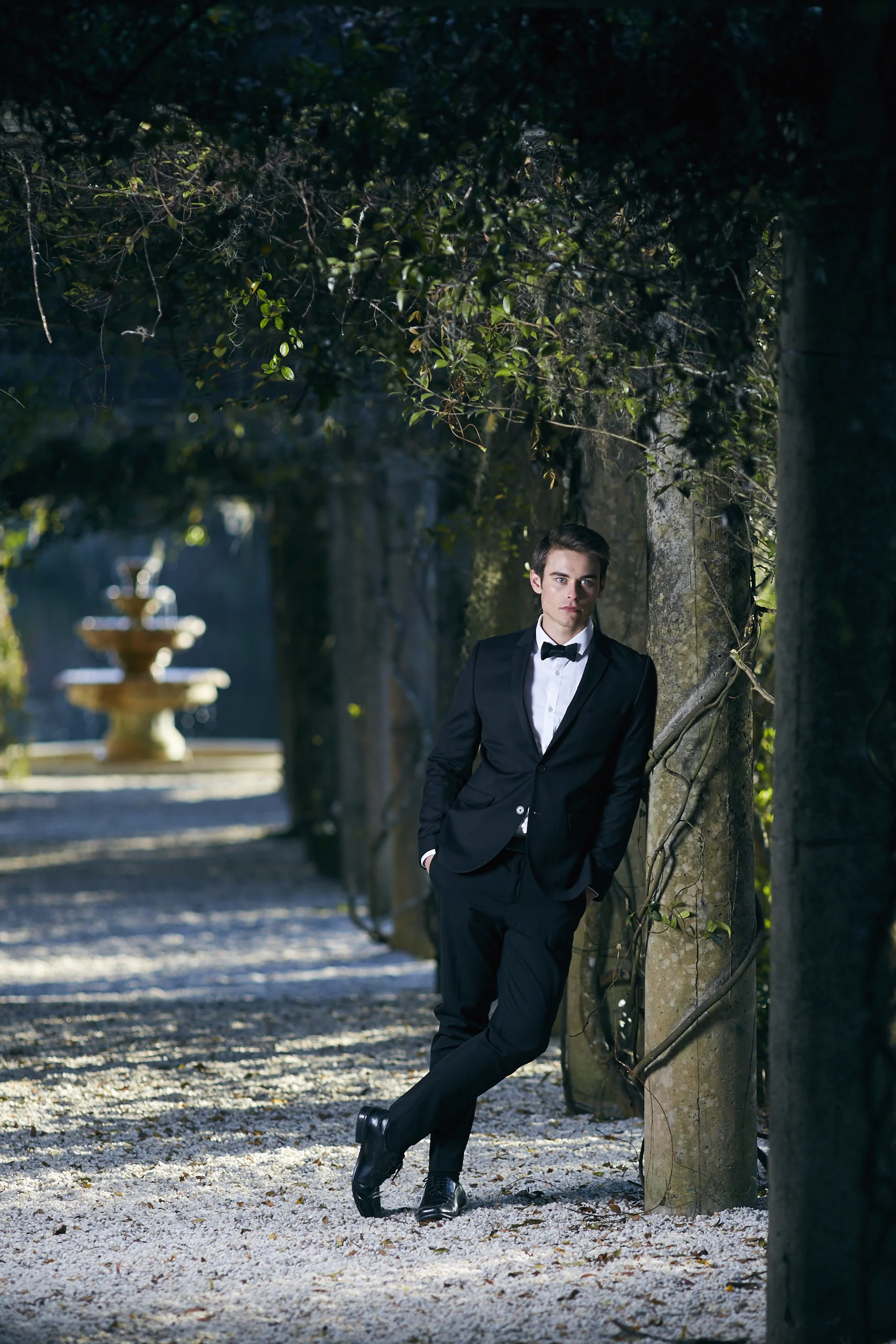 A Black, Blush + Gold Styled Garden Wedding -- Marcus Anthony Photography -- Wedding Blog-The Overwhelmed Bride