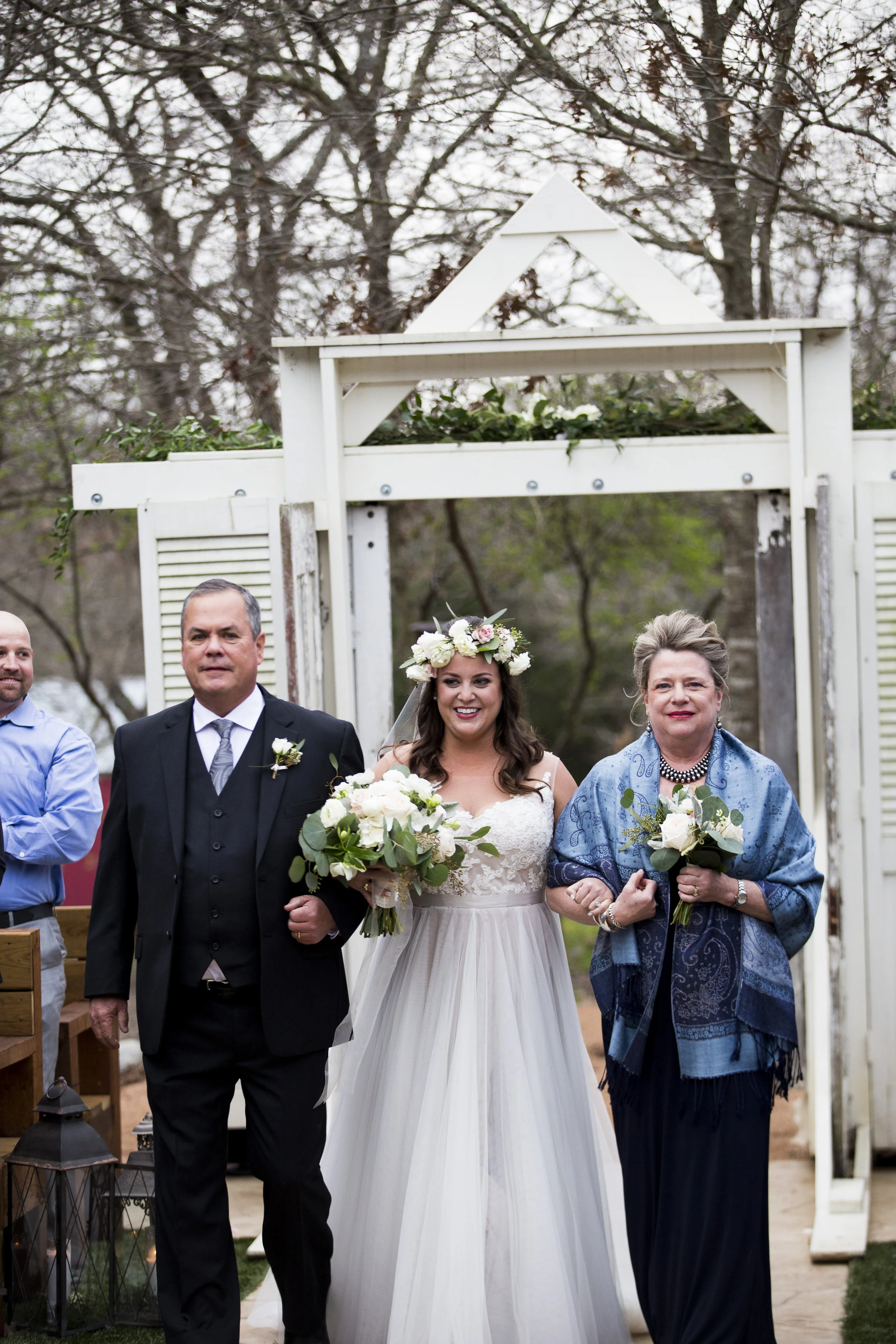 Classic Avalon Legacy Ranch Texas Wedding -- Elizabethan Wedding -- Wedding Blog - The Overwhelmed Bride