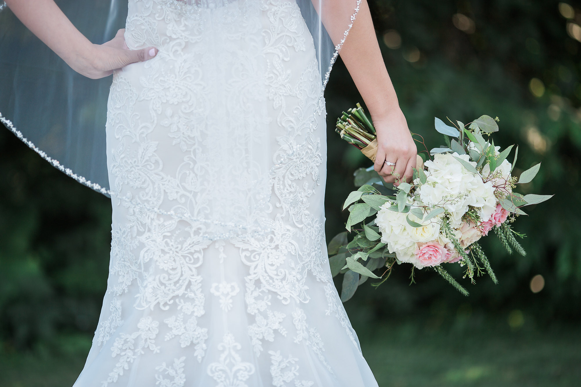 A White + Blush East Tennessee Modern Church Wedding - Robin Collins Photography -- Wedding Blog - The Overwhelmed Bride