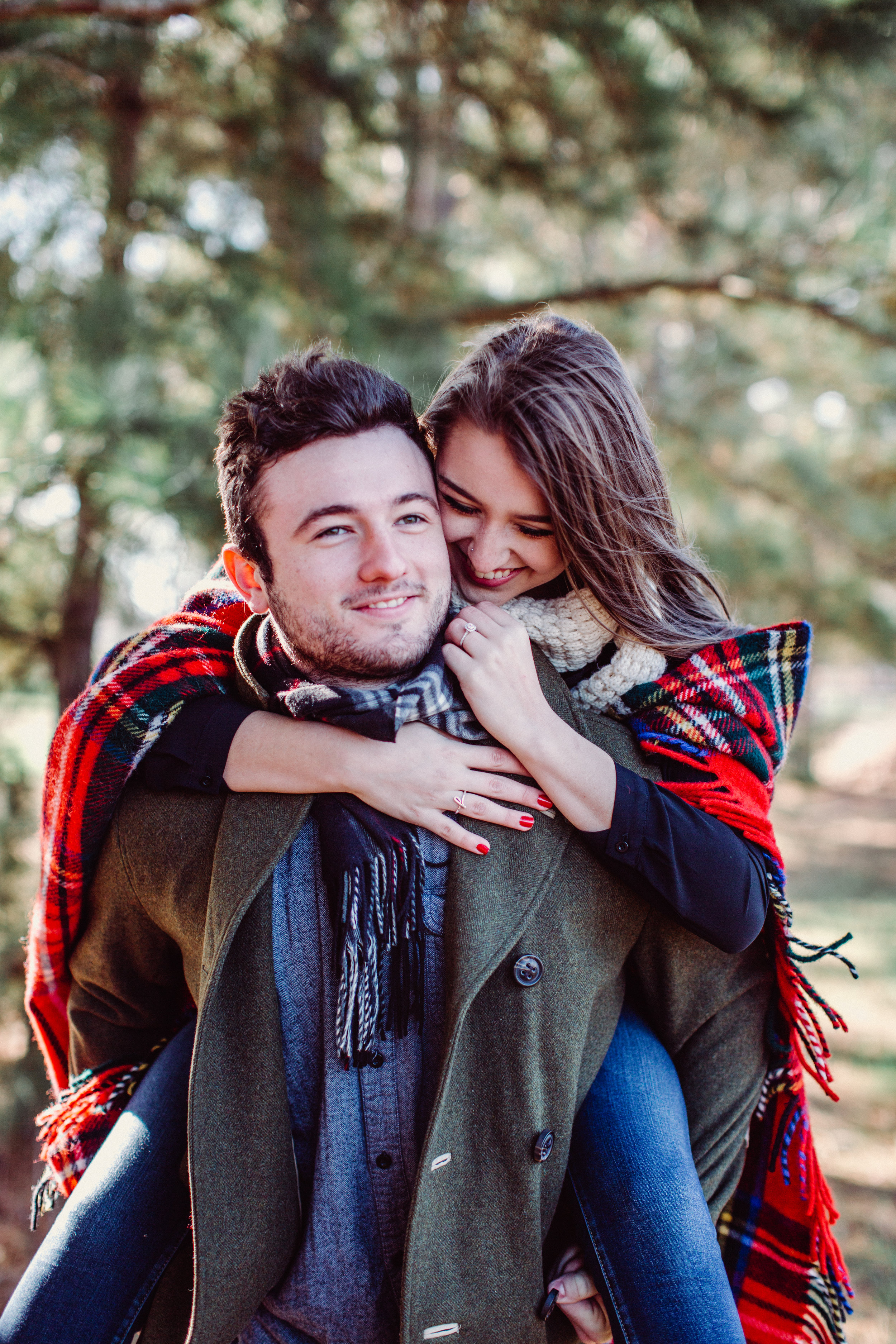 Cozy Winter Engagement Photos - Forever Photography Studio -- Wedding Blog - The Overwhelmed Bride