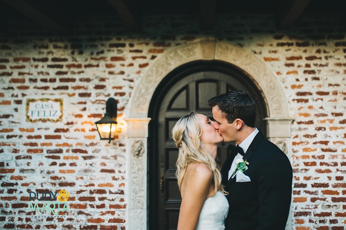 A Mint + White Casa Feliz Wedding - Winter Garden, Florida Wedding -- Wedding Blog - The Overwhelmed Bride