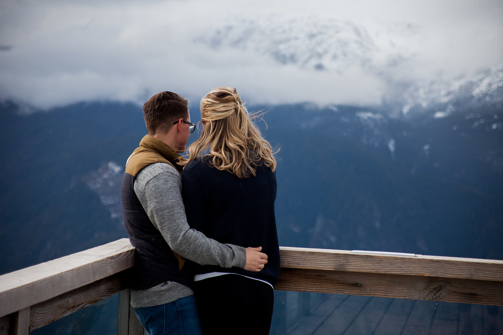 Sea to Sky Gondola Trails Engagement Photos - Outdoor Engagement Photos -- Wedding Blog - The Overwhelmed Bride