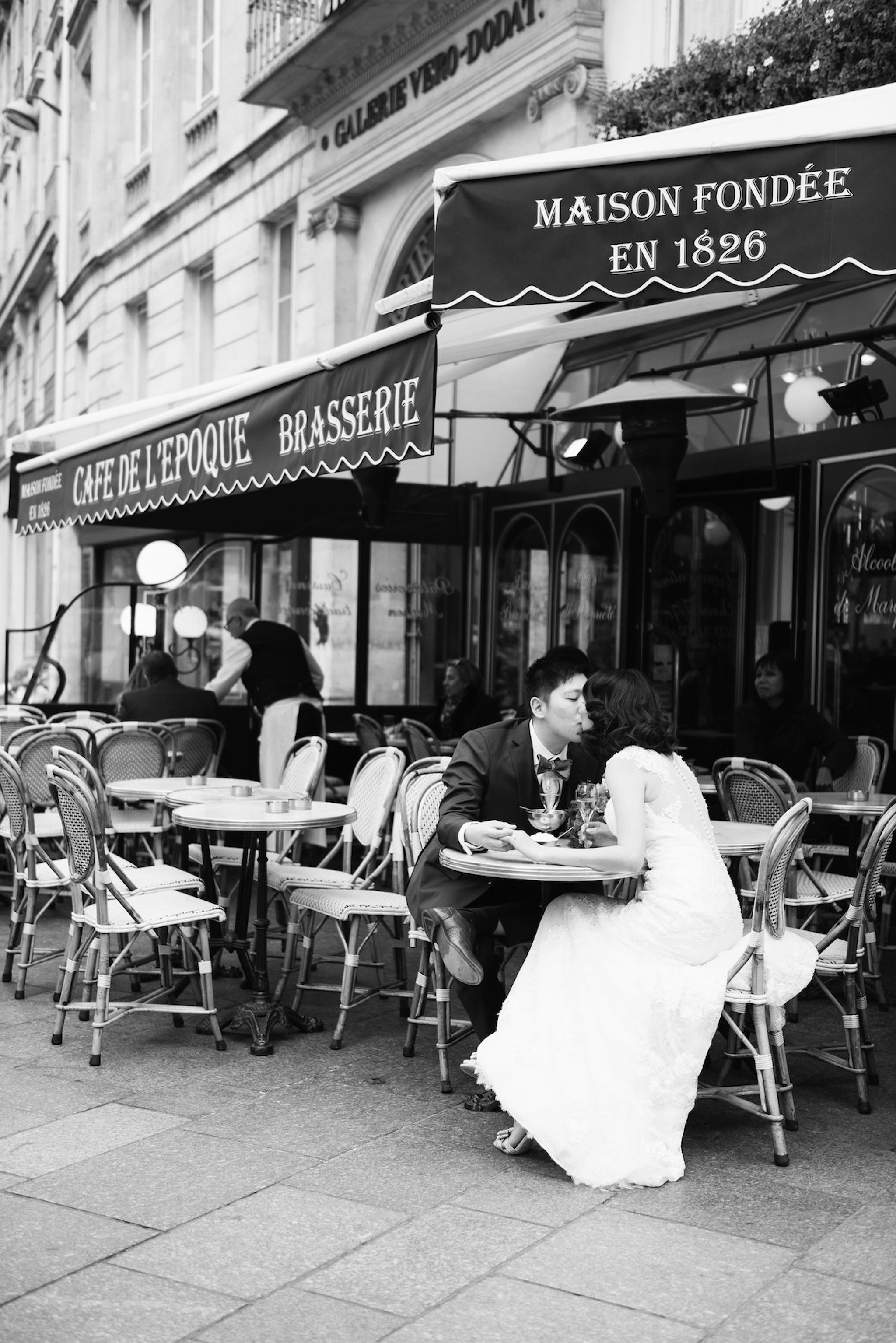 Intimate Paris Wedding-Elopement - Katie Mitchell Photography -- Wedding Blog - The Overwhelmed Bride