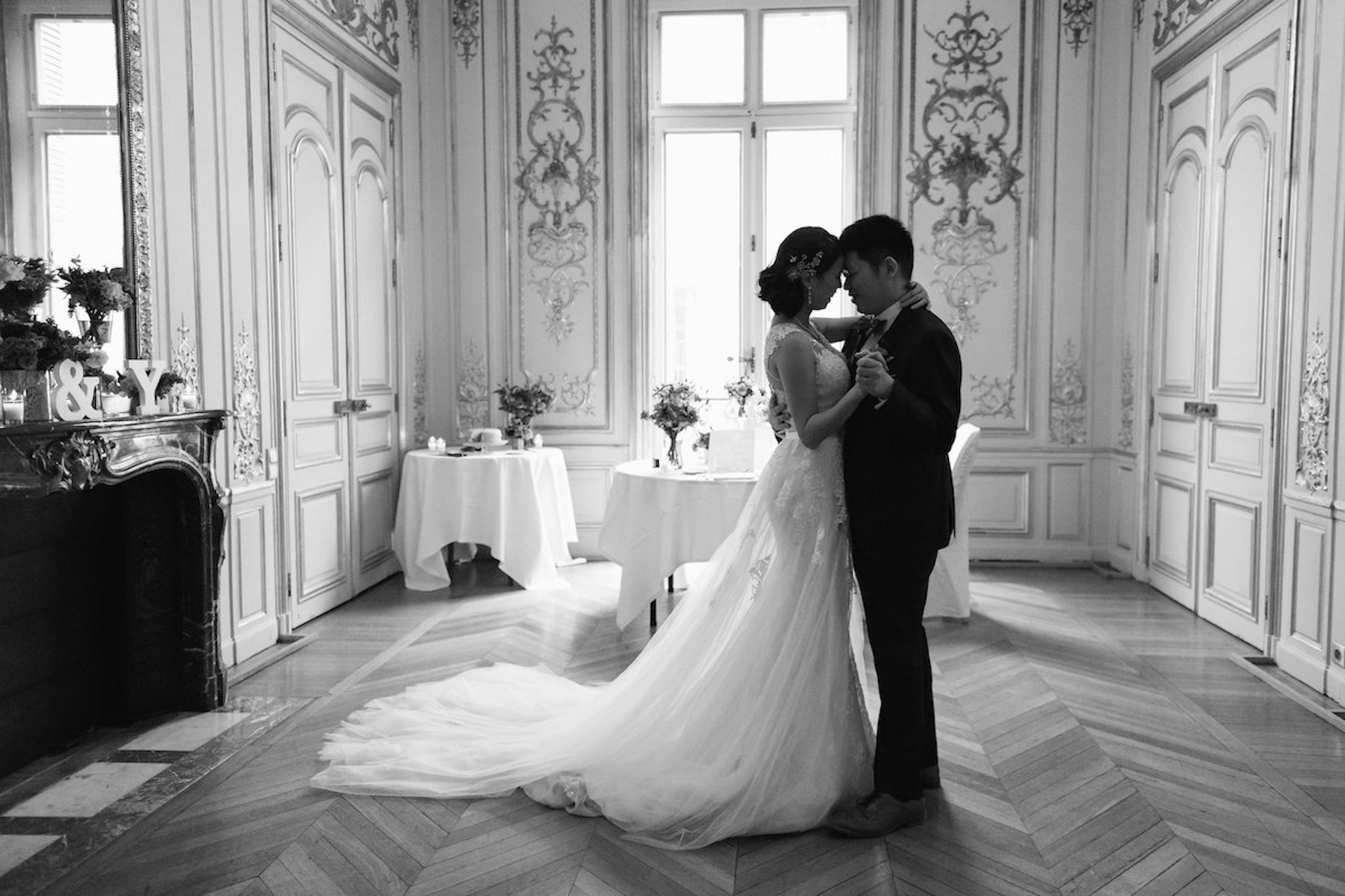 Intimate Paris Wedding-Elopement - Katie Mitchell Photography -- Wedding Blog - The Overwhelmed Bride