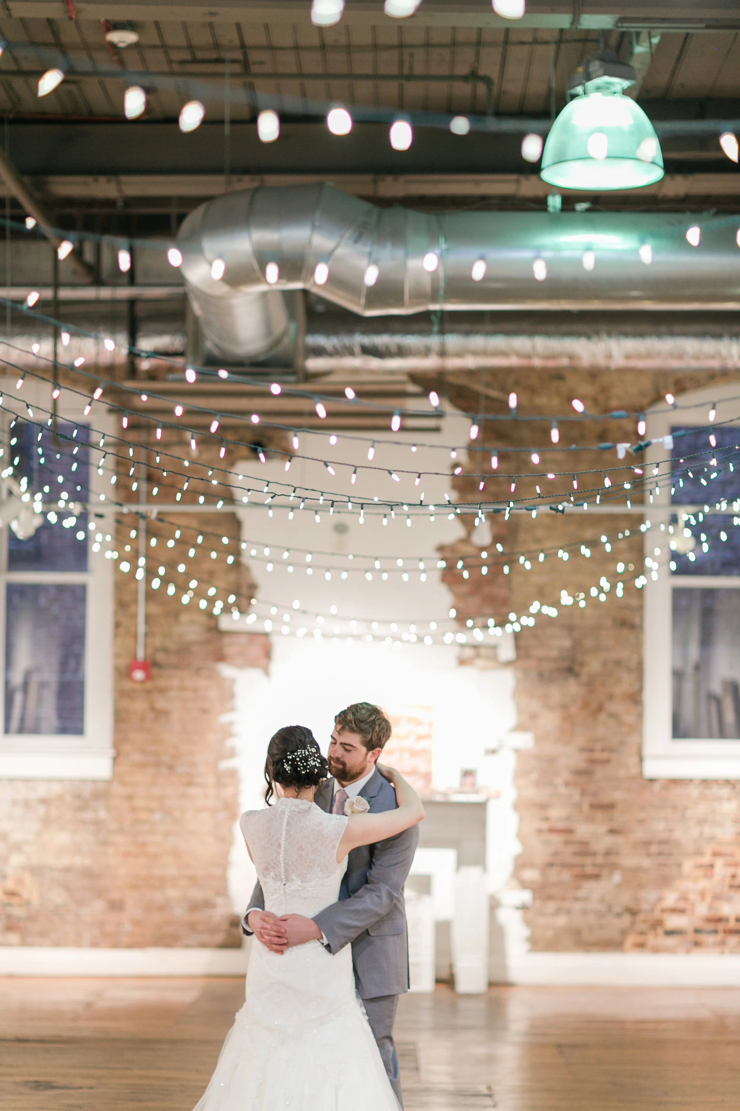 Art Gallery Wedding - The Emporium Center Wedding - Matthew Davidson Photography -- Wedding Blog - The Overwhelmed Bride