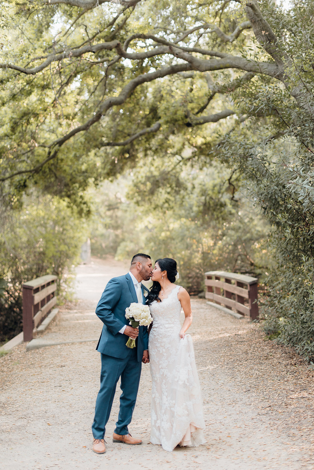 An Oak Canyon Nature Center Rustic Charm Wedding - The Griffith House Wedding -- Wedding Blog - The Overwhelmed Bride