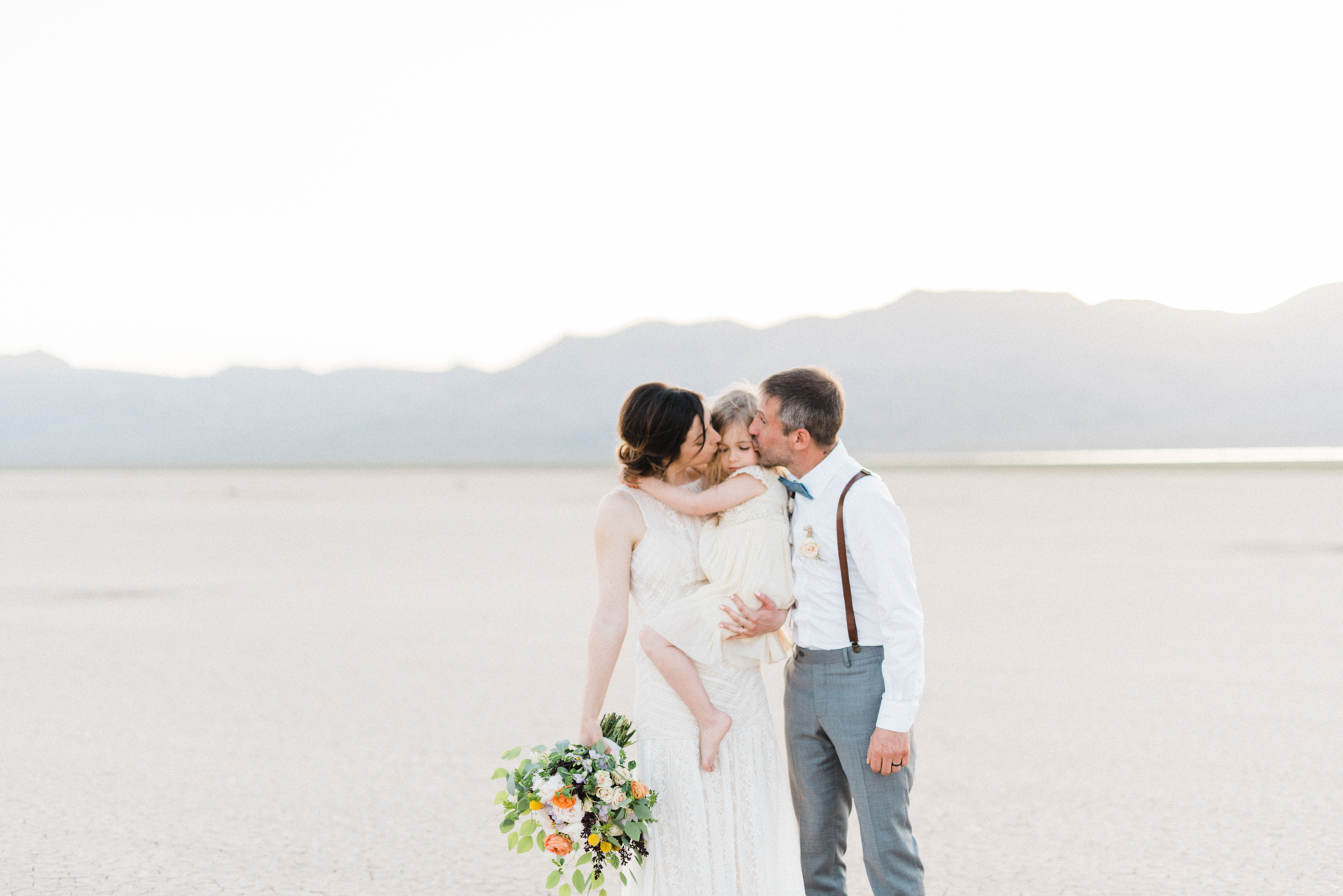 A Las Vegas Desert Elopement - Kristen Kay Photography -- Wedding Blog - The Overwhelmed Bride