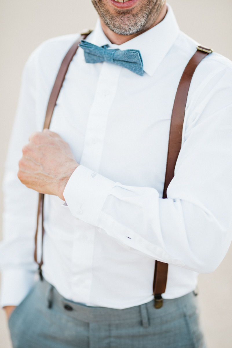 A Las Vegas Desert Elopement - Kristen Kay Photography -- Wedding Blog - The Overwhelmed Bride