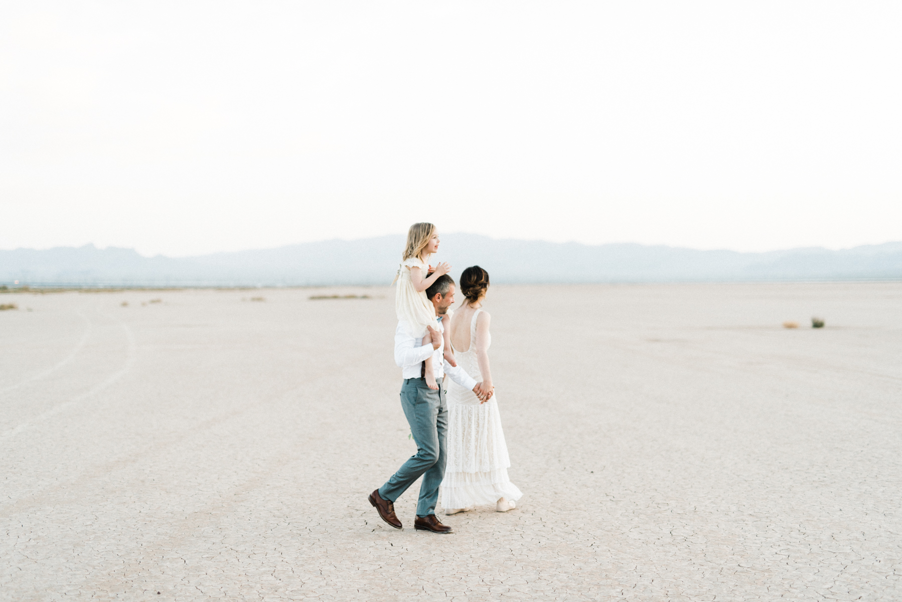 A Las Vegas Desert Elopement - Kristen Kay Photography -- Wedding Blog - The Overwhelmed Bride