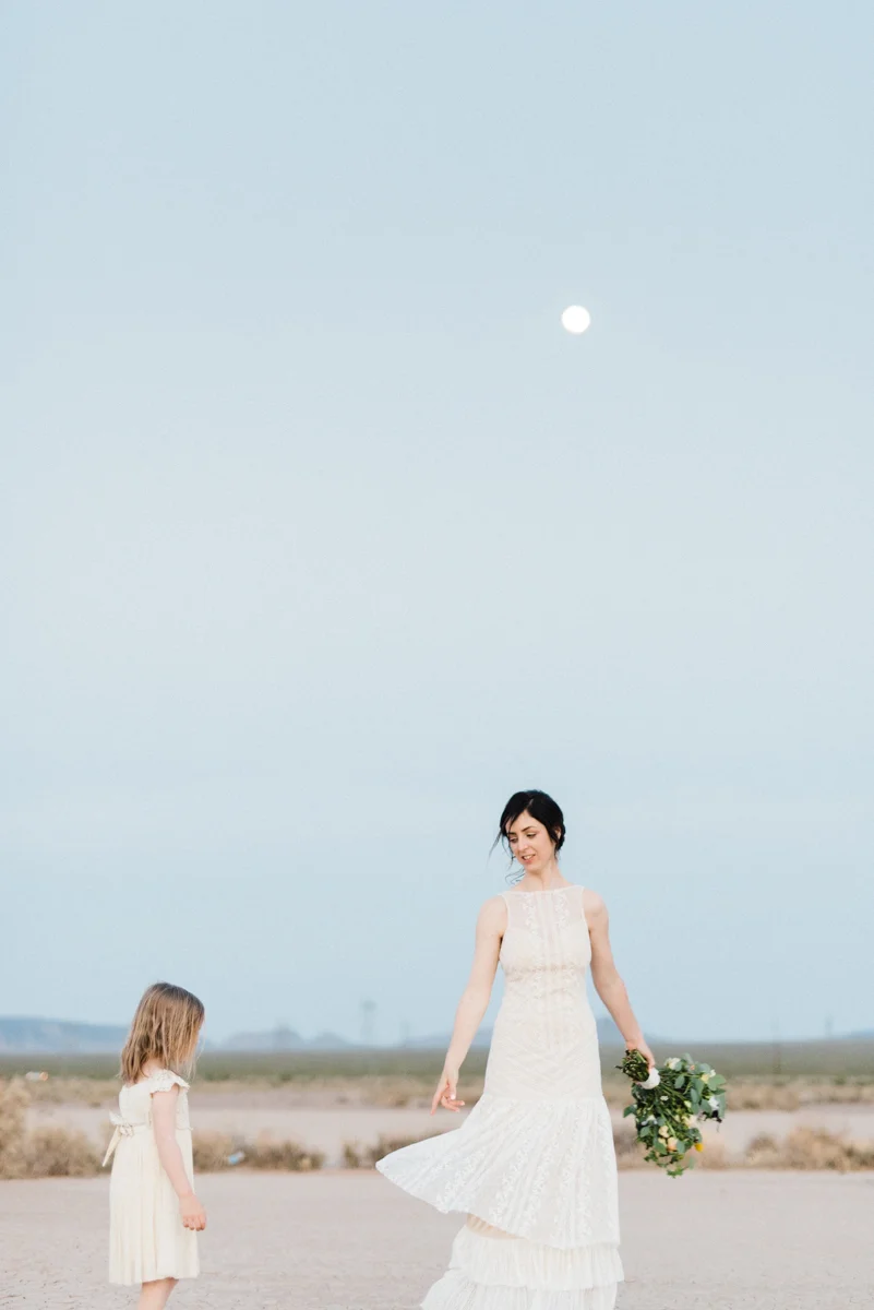 A Las Vegas Desert Elopement - Kristen Kay Photography -- Wedding Blog - The Overwhelmed Bride