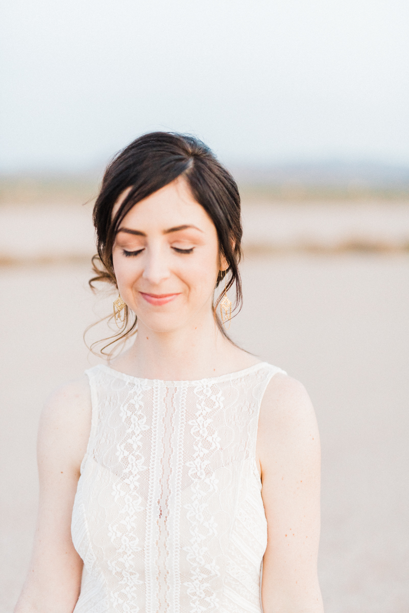 A Las Vegas Desert Elopement - Kristen Kay Photography -- Wedding Blog - The Overwhelmed Bride