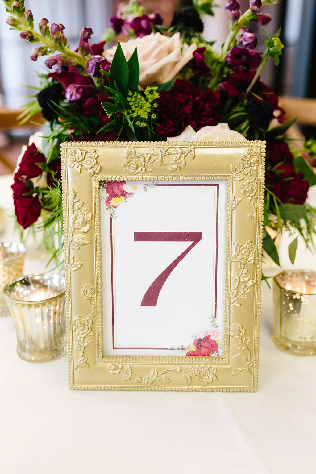 An Industrial Chic HUB 925 Styled Wedding - Emily Knuth Photography -- Wedding Blog - The Overwhelmed Bride