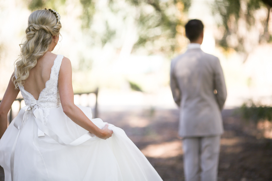 A Vibrant Fullerton Arboretum Wedding - Green + Peach Irish Wedding - Melissa McClure Photography -- Wedding Blog - The Overwhelmed Bride