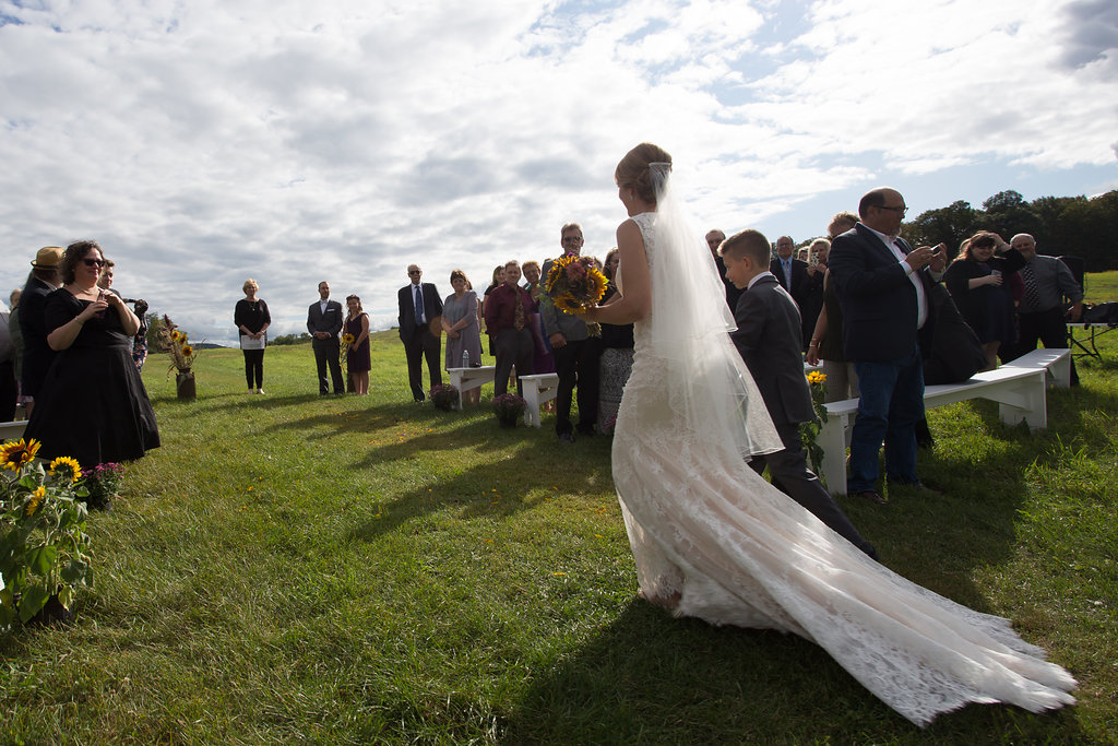 Eco Friendly New England Wedding - Daydream Lane Photography - Mile Around Woods Wedding - Taraden Bed and Breakfast Wedding -- Wedding Blog - The Overwhelmed Bride