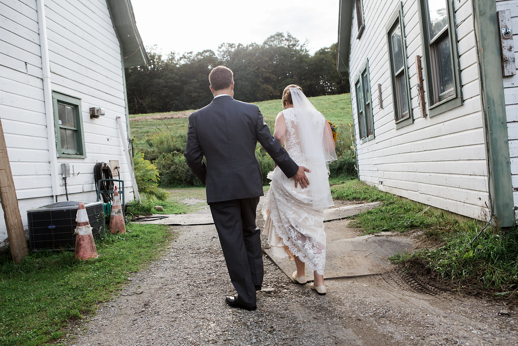 Eco Friendly New England Wedding - Daydream Lane Photography - Mile Around Woods Wedding - Taraden Bed and Breakfast Wedding -- Wedding Blog - The Overwhelmed Bride