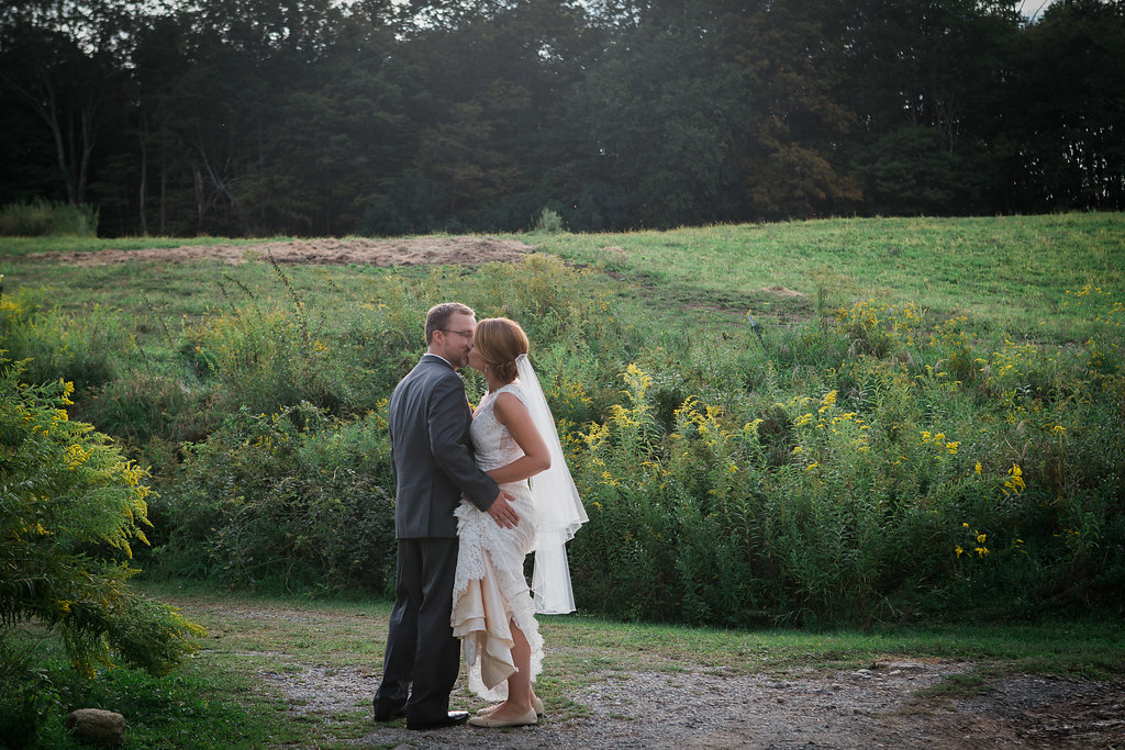 Eco Friendly New England Wedding - Daydream Lane Photography - Mile Around Woods Wedding - Taraden Bed and Breakfast Wedding -- Wedding Blog - The Overwhelmed Bride