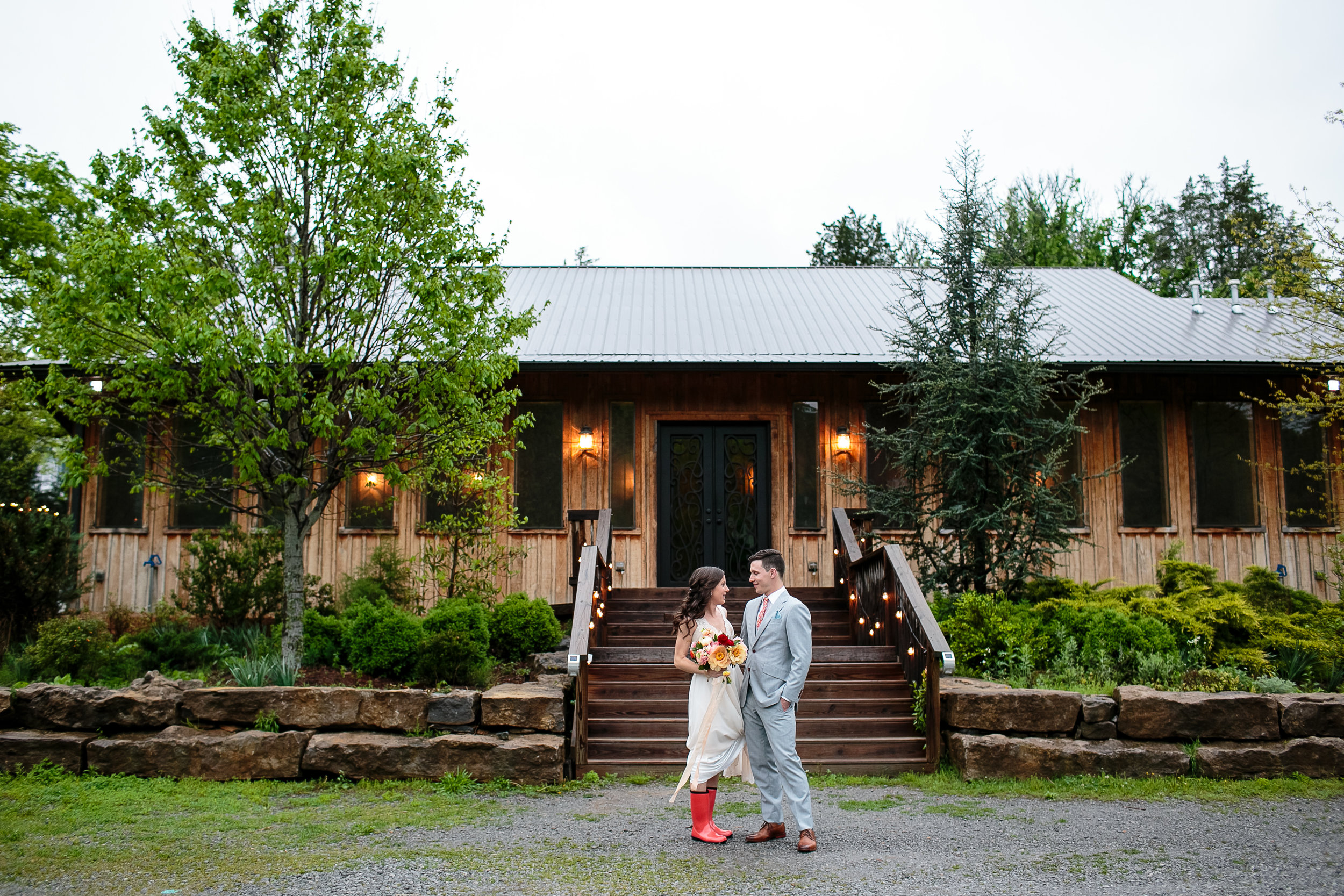 A Green Door Gourmet Tennessee Wedding - Erin Lee Allender Photography -- Wedding Blog - The Overwhelmed Bride