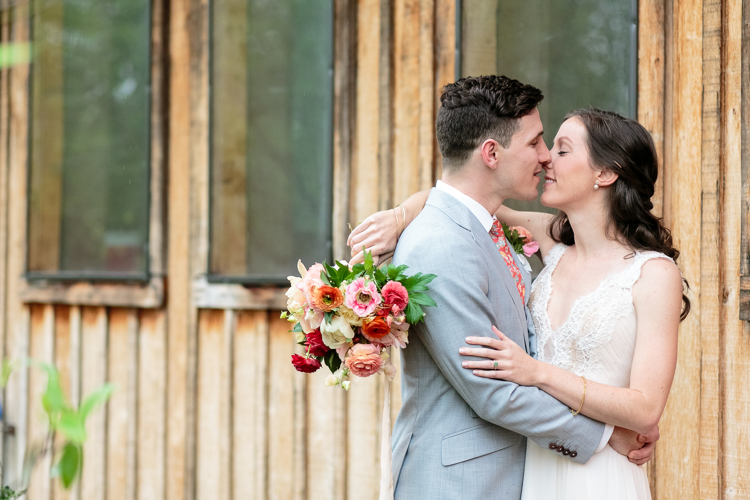 A Green Door Gourmet Tennessee Wedding - Erin Lee Allender Photography -- Wedding Blog - The Overwhelmed Bride