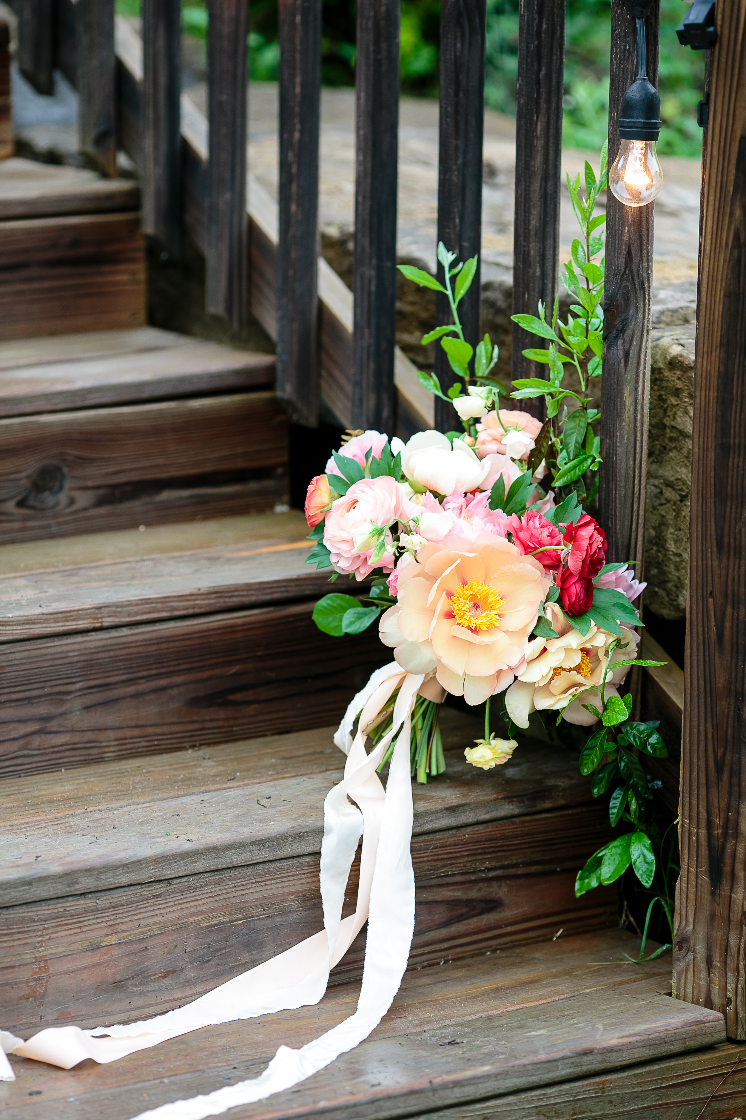 A Green Door Gourmet Tennessee Wedding - Erin Lee Allender Photography -- Wedding Blog - The Overwhelmed Bride