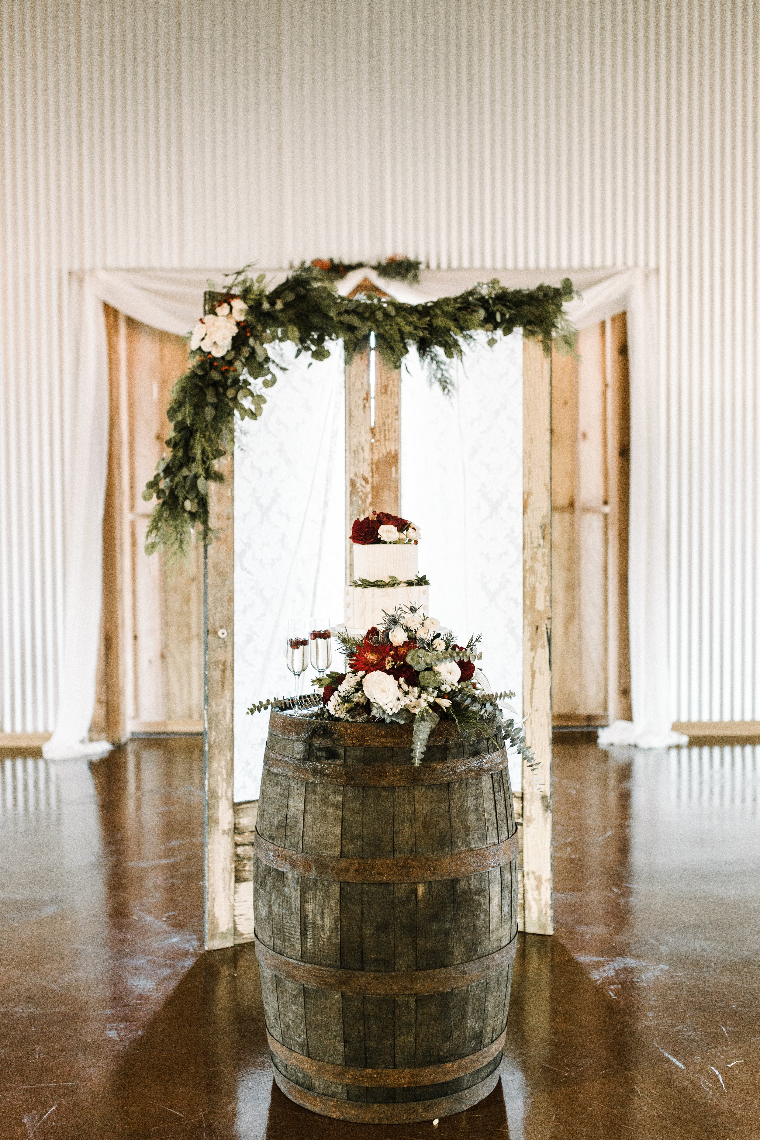 Broken Horn Ranch Oklahoma Winter Wedding - April Guerra Photography -- Wedding Blog - The Overwhelmed Bride