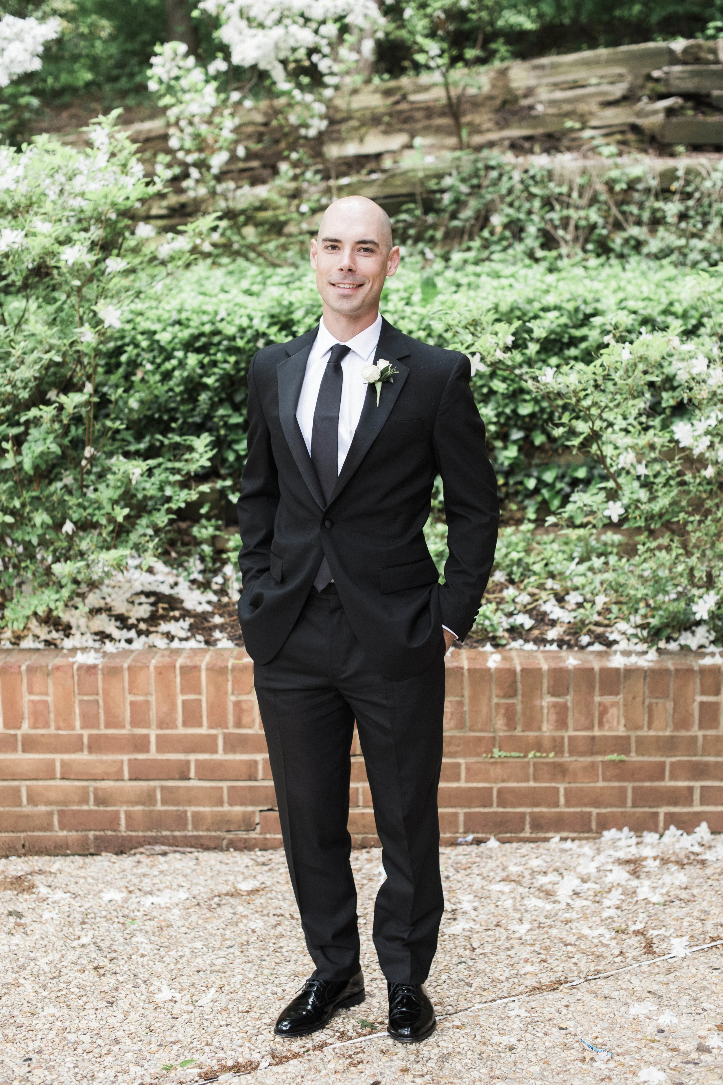 A Maryland Zoo Wedding - Emily Blumberg Photography -- Wedding Blog - The Overwhelmed Bride