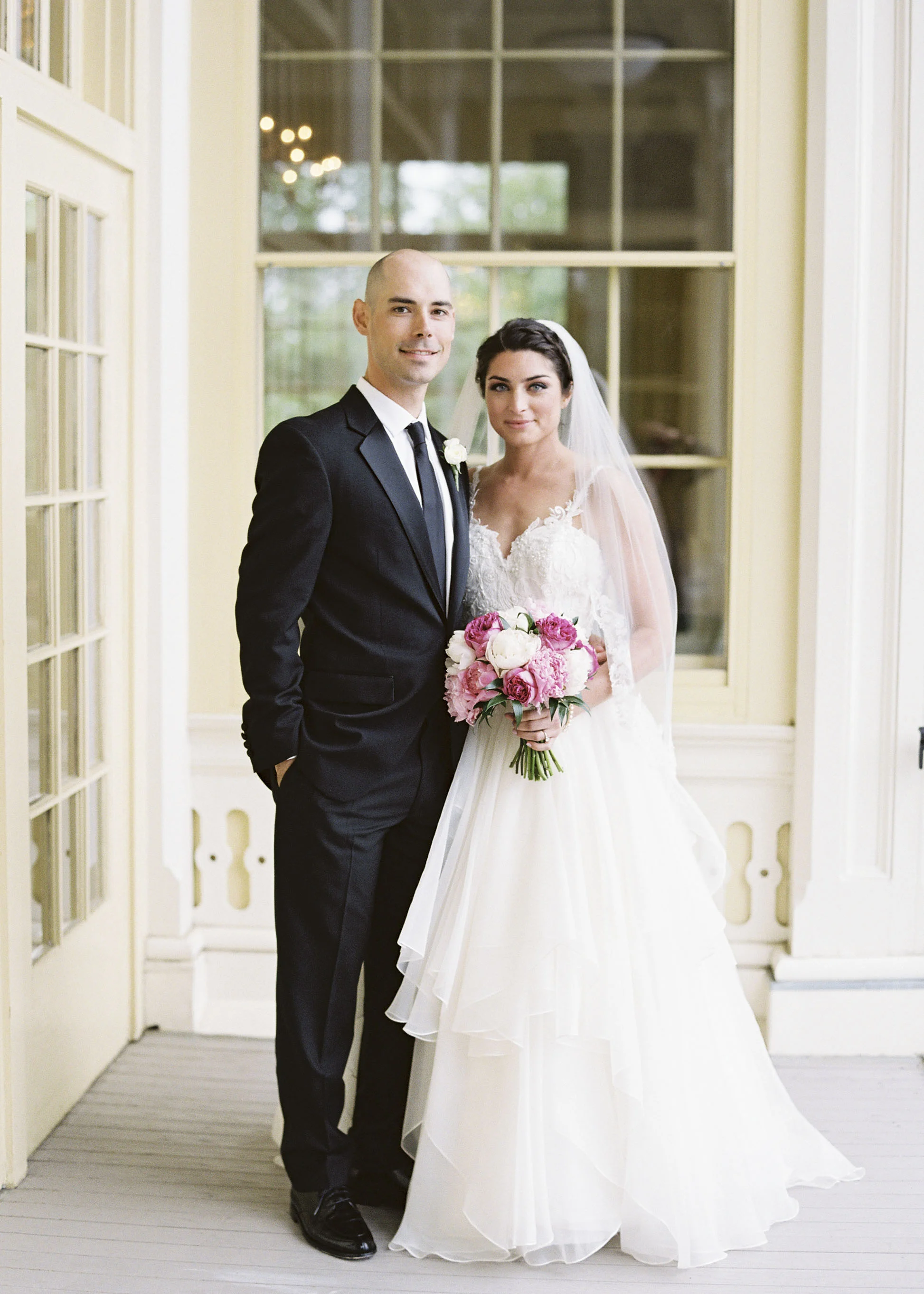 A Maryland Zoo Wedding - Emily Blumberg Photography -- Wedding Blog - The Overwhelmed Bride