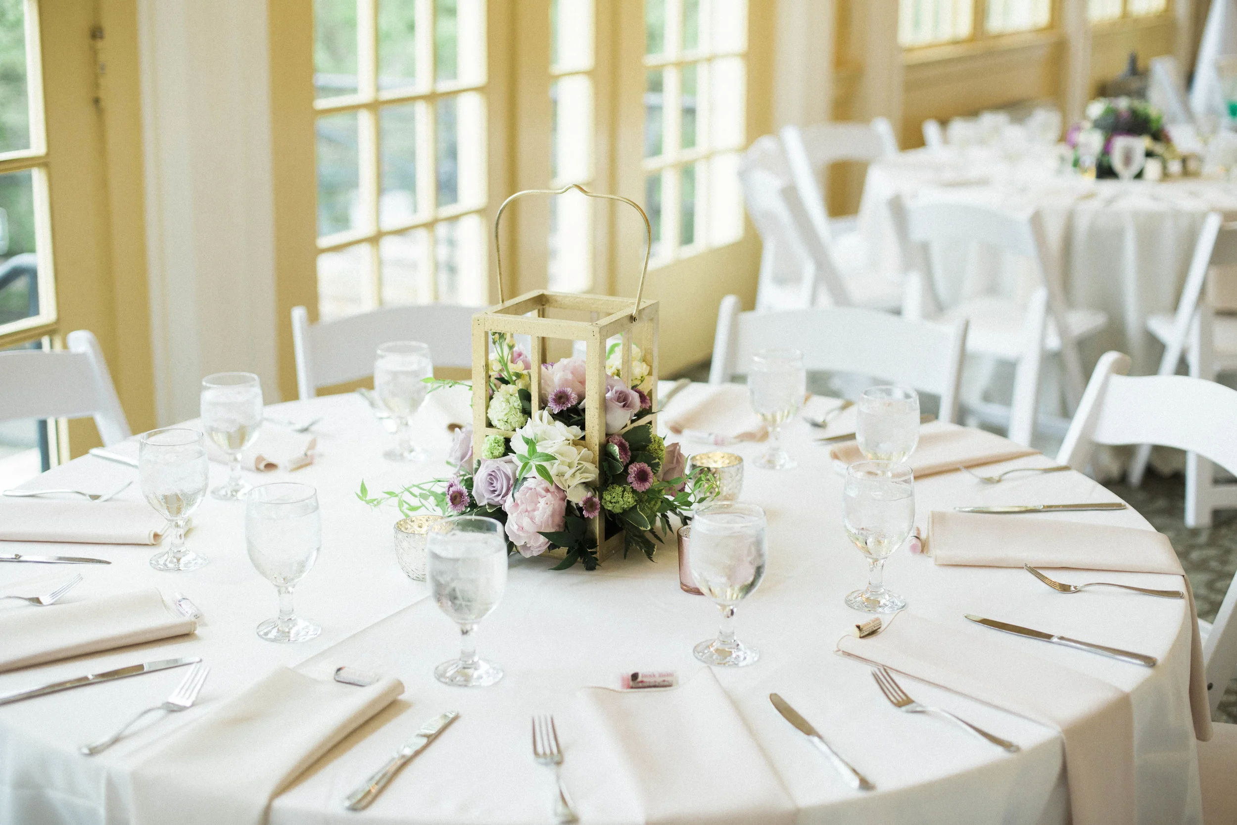 A Maryland Zoo Wedding - Emily Blumberg Photography -- Wedding Blog - The Overwhelmed Bride