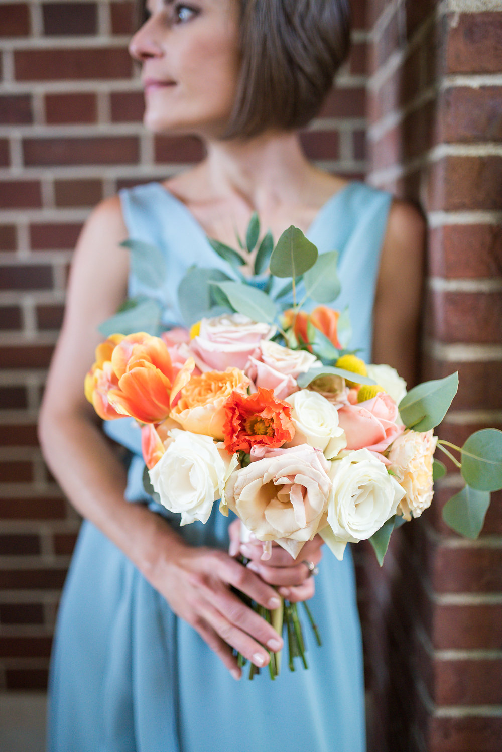 A Vibrant Modern Museum Wedding - Jule Collins Smith Museum of Fine Art Wedding -- Wedding Blog - The Overwhelmed Bride