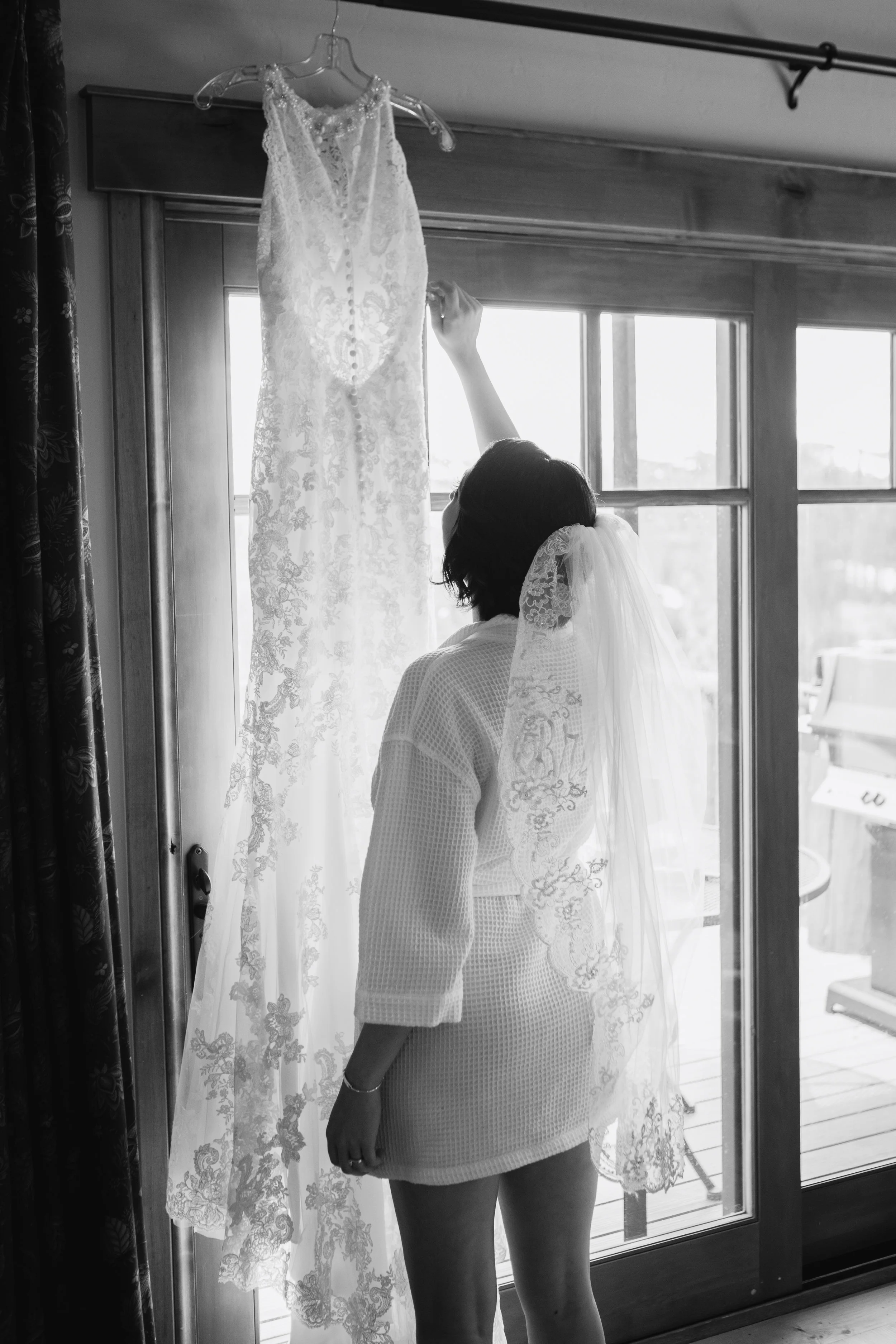 A Sevens Breckenridge Resort Colorado Winter Wedding -- Wedding Blog - The Overwhelmed Bride