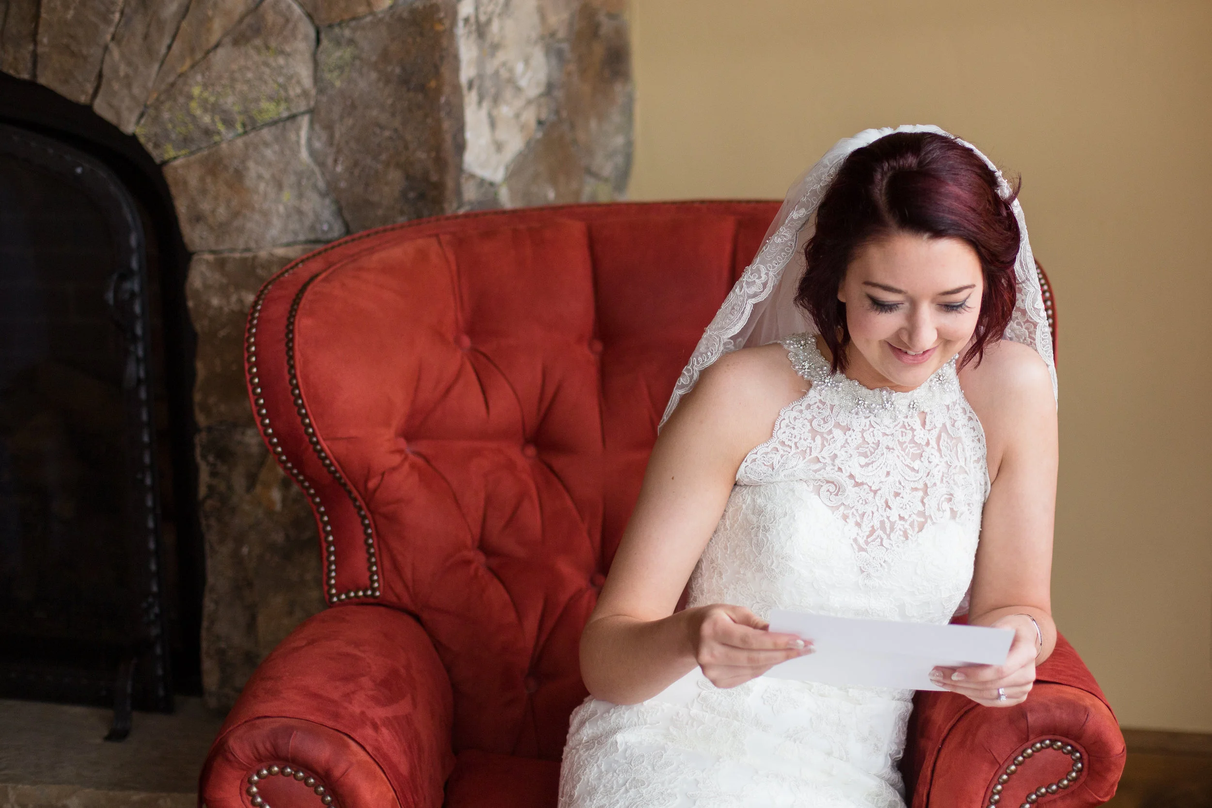 A Sevens Breckenridge Resort Colorado Winter Wedding -- Wedding Blog - The Overwhelmed Bride