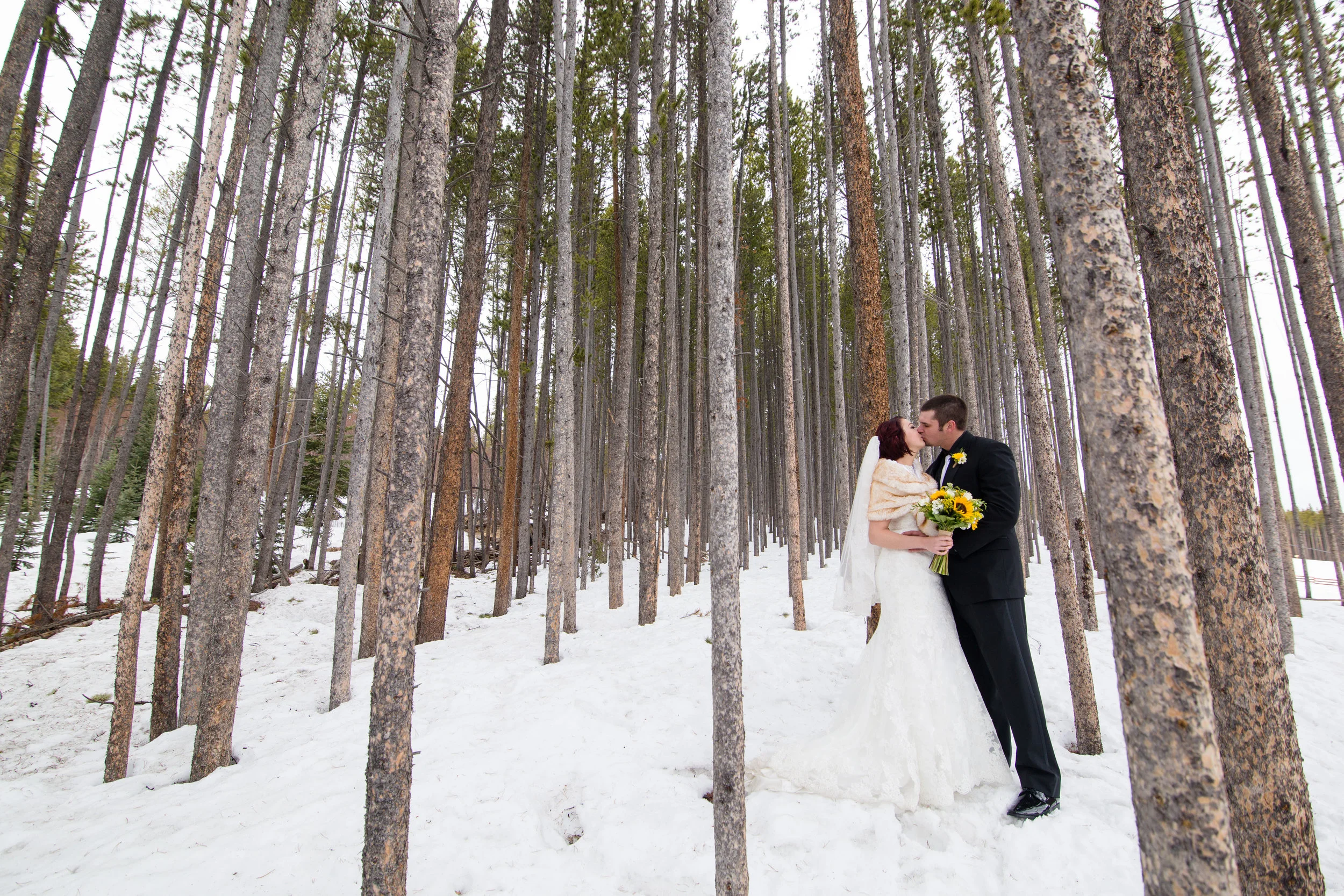 A Sevens Breckenridge Resort Colorado Winter Wedding -- Wedding Blog - The Overwhelmed Bride