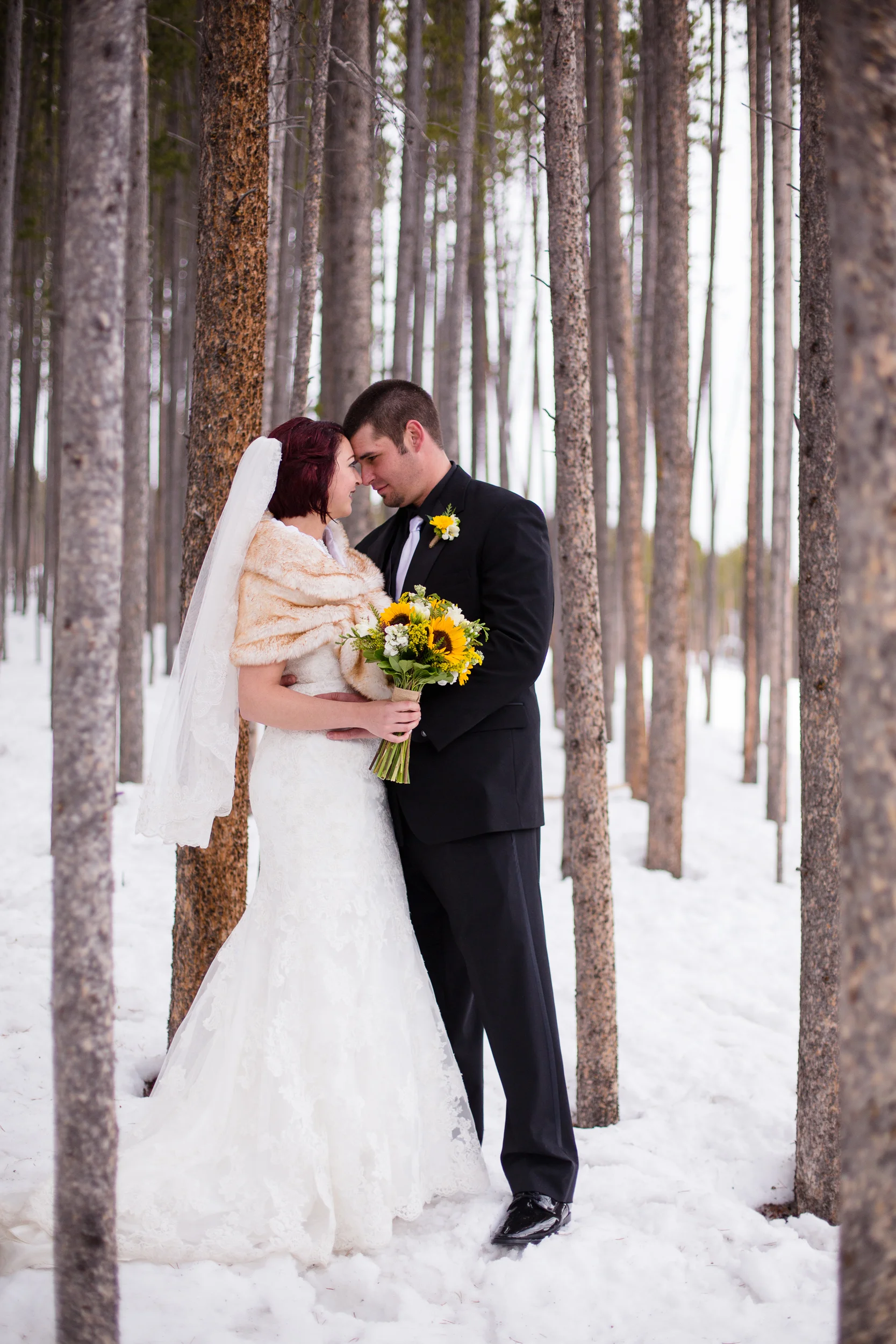 A Sevens Breckenridge Resort Colorado Winter Wedding -- Wedding Blog - The Overwhelmed Bride