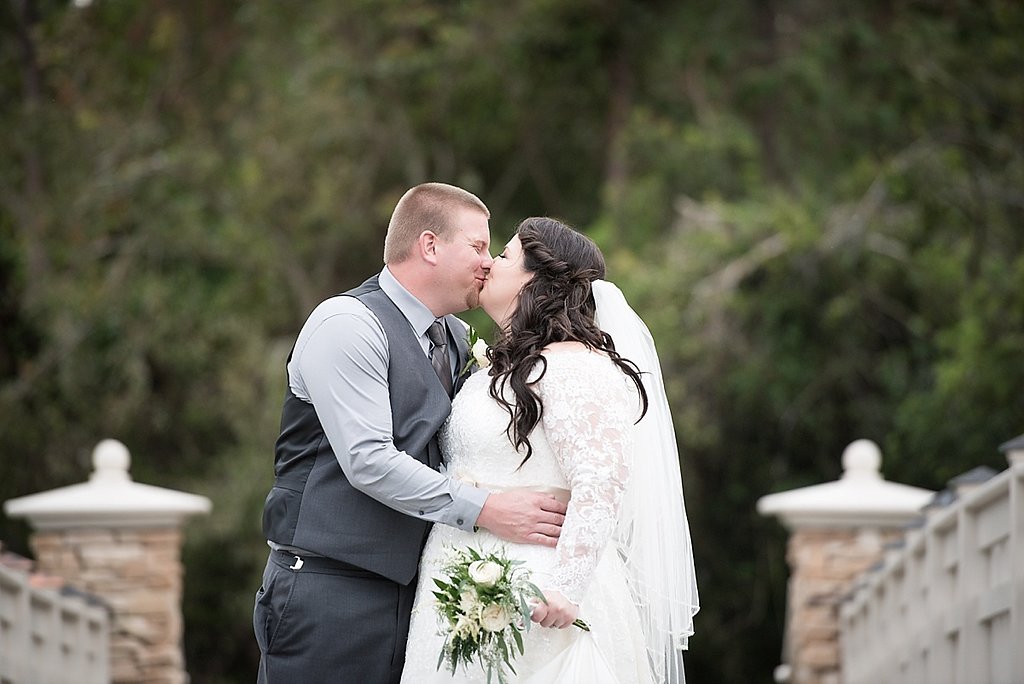 St. Johns Golf & Country Club Florida Wedding -- Wedding Blog - The Overwhelmed Bride