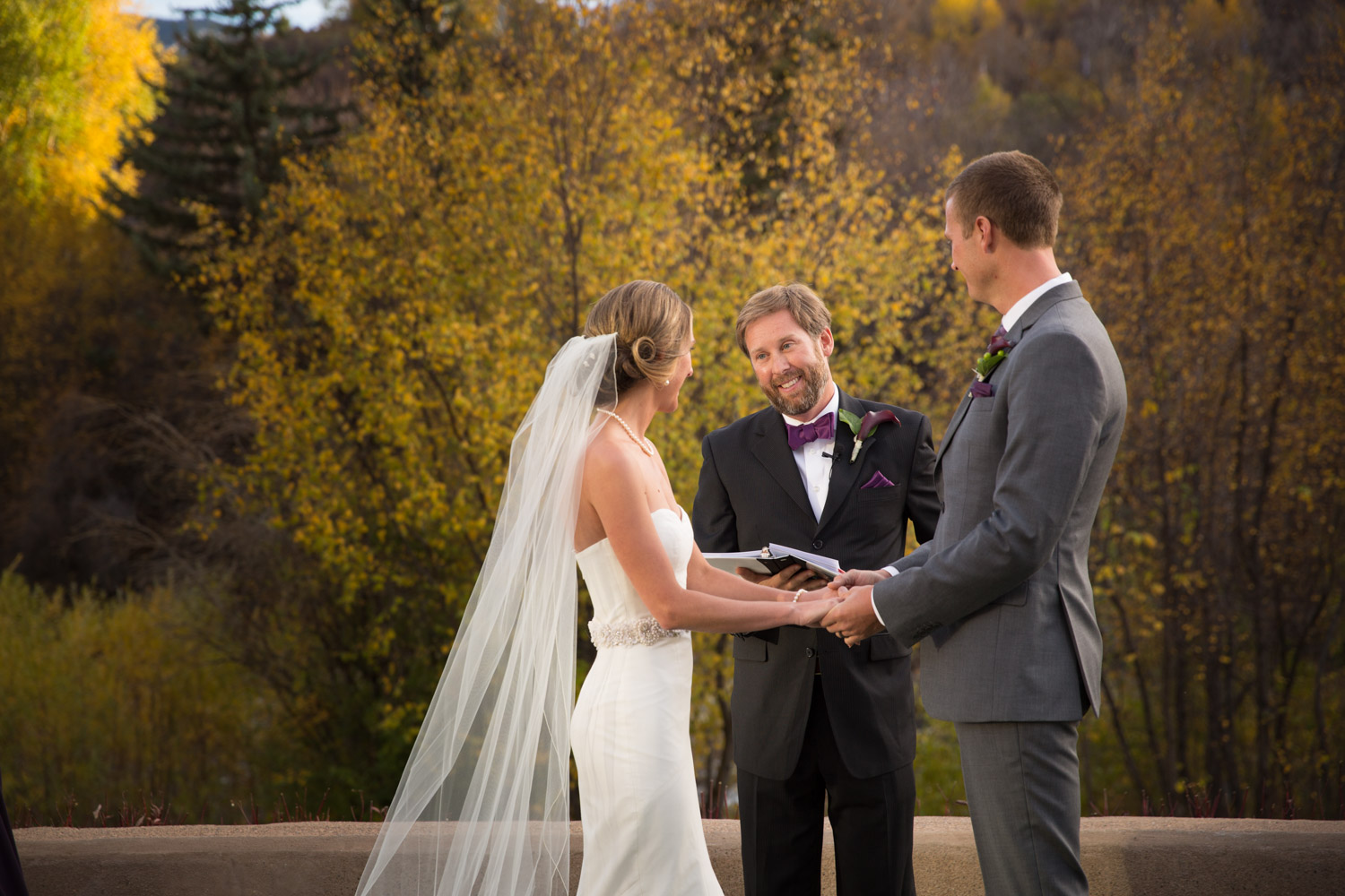 Avon, Colorado Wedding Venue - Westin Riverfront Resort Beaver Creek Wedding -- Wedding Blog - The Overwhelmed Bride