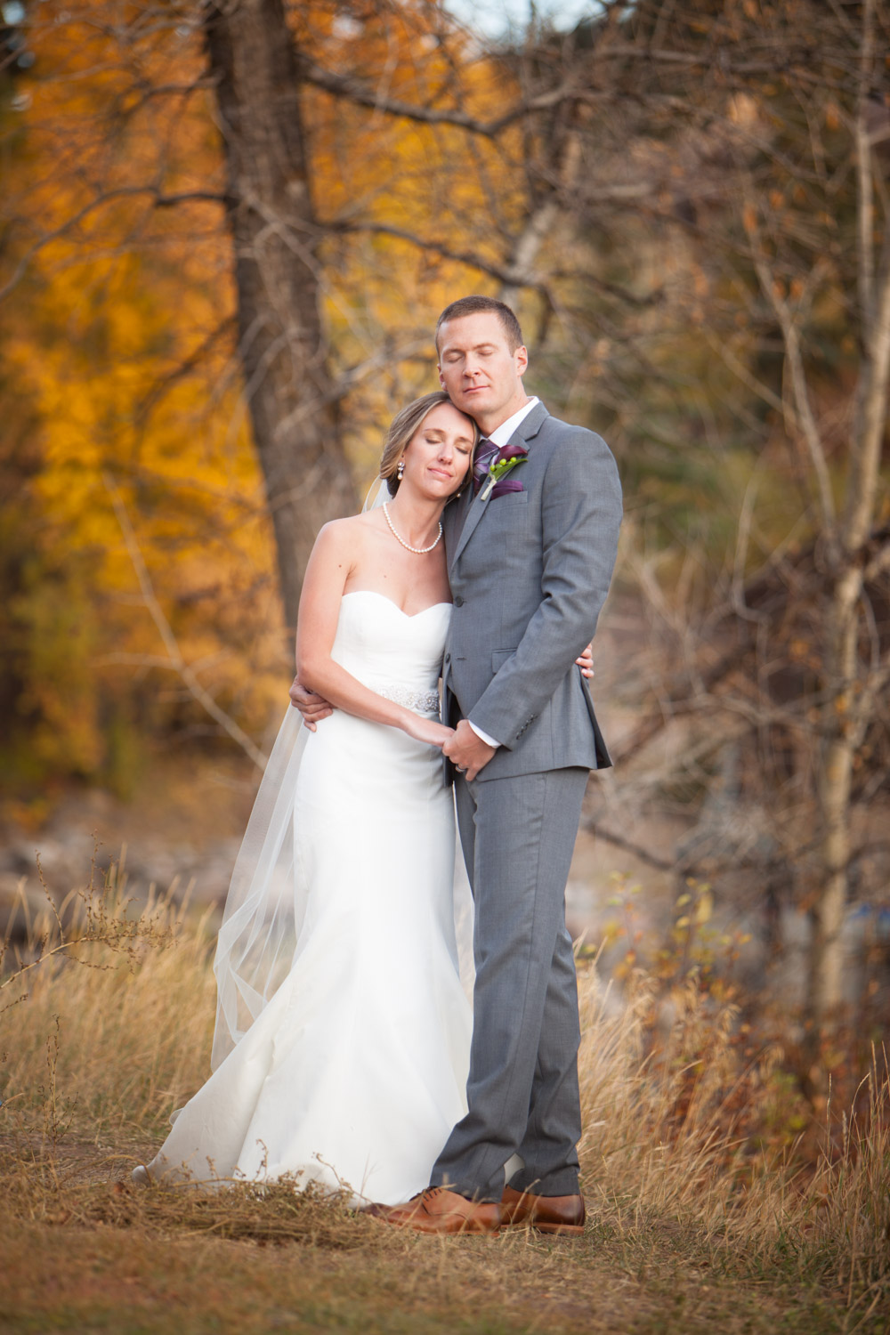 Avon, Colorado Wedding Venue - Westin Riverfront Resort Beaver Creek Wedding -- Wedding Blog - The Overwhelmed Bride