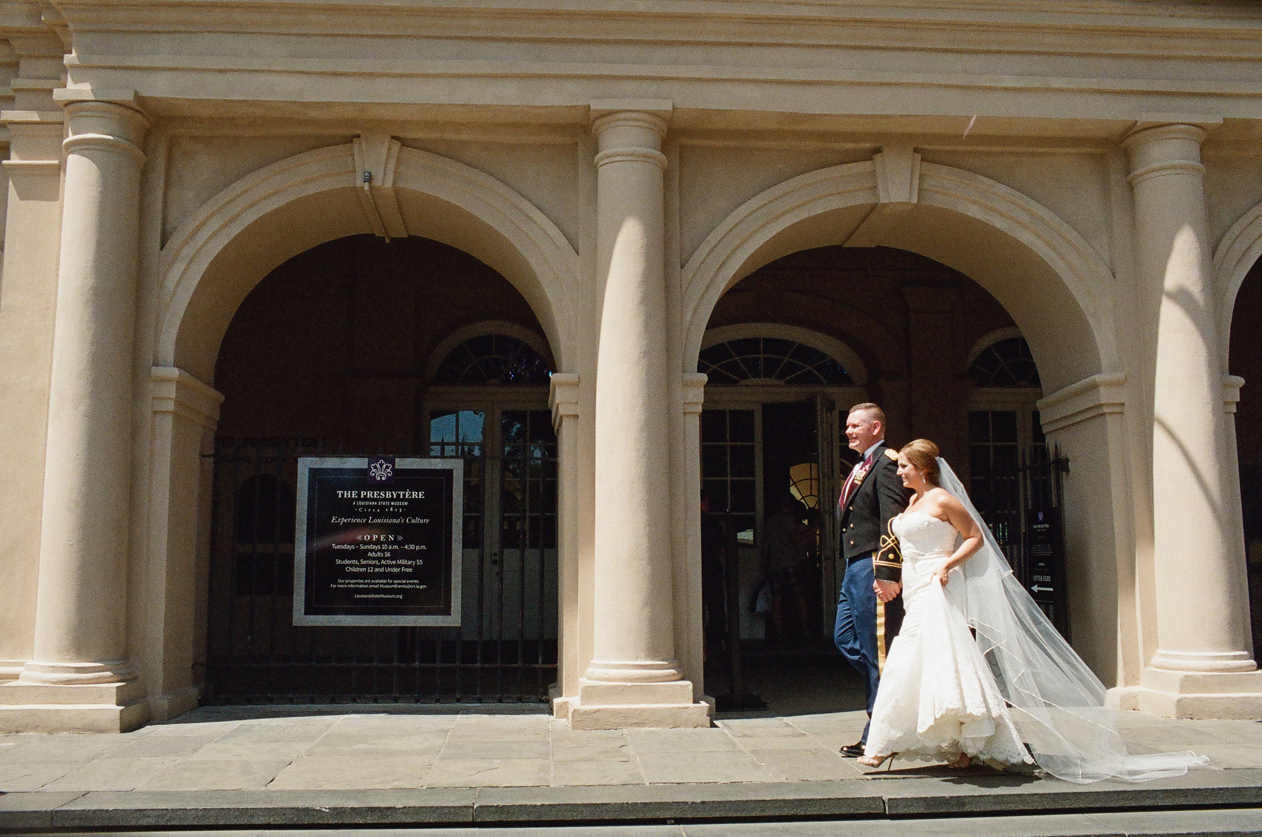 New Orleans Wedding - Navy and Gold Wedding Details - The Overwhelmed Bride