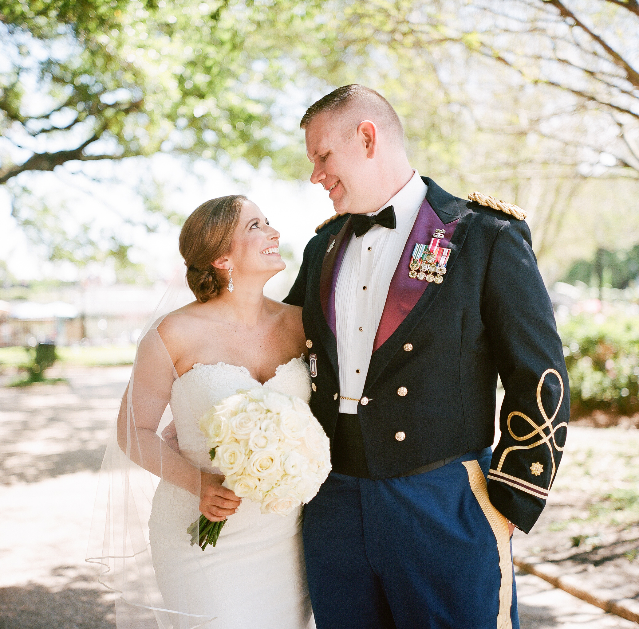 New Orleans Wedding - Navy and Gold Wedding Details - The Overwhelmed Bride
