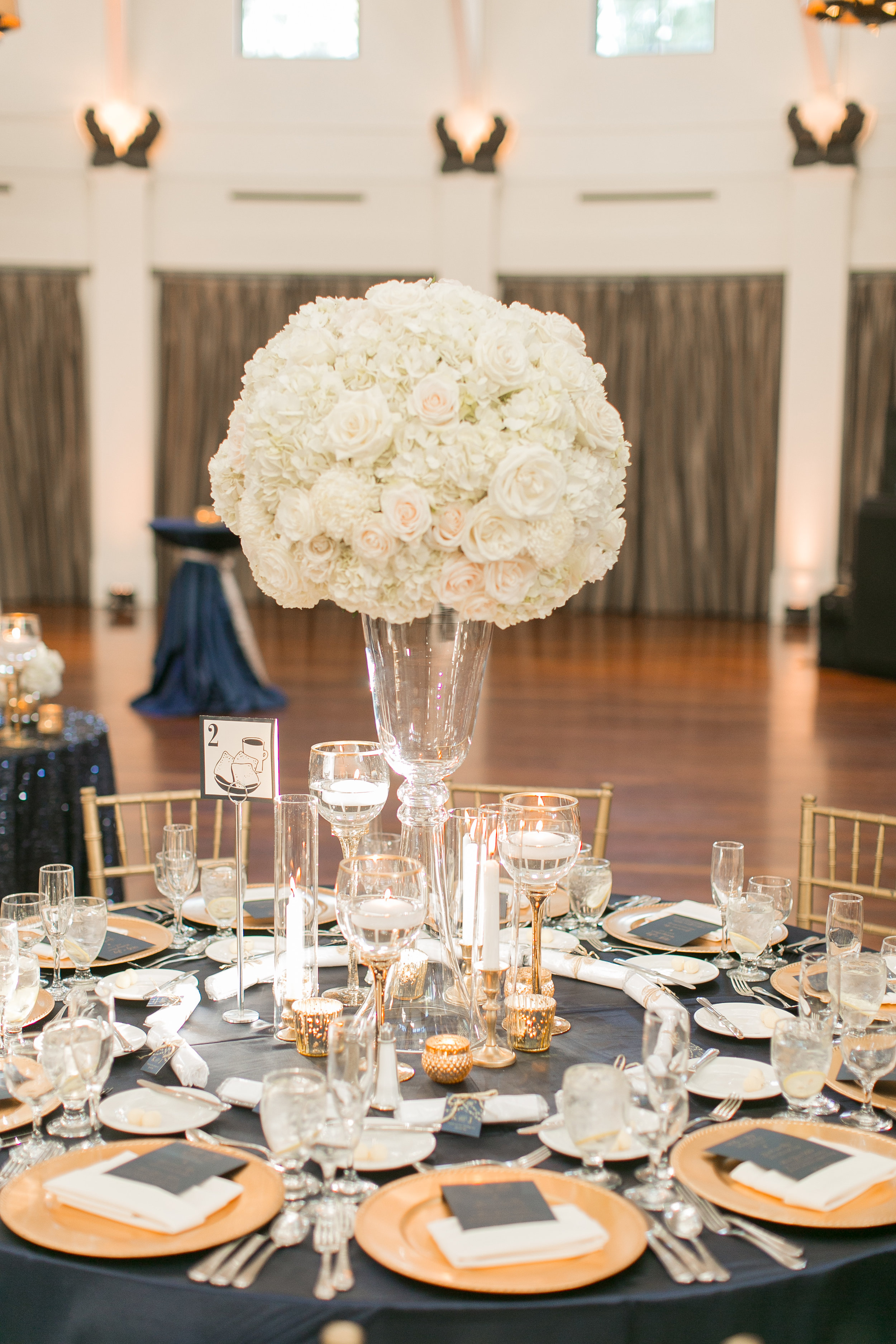 New Orleans Wedding - Navy and Gold Wedding Details - The Overwhelmed Bride