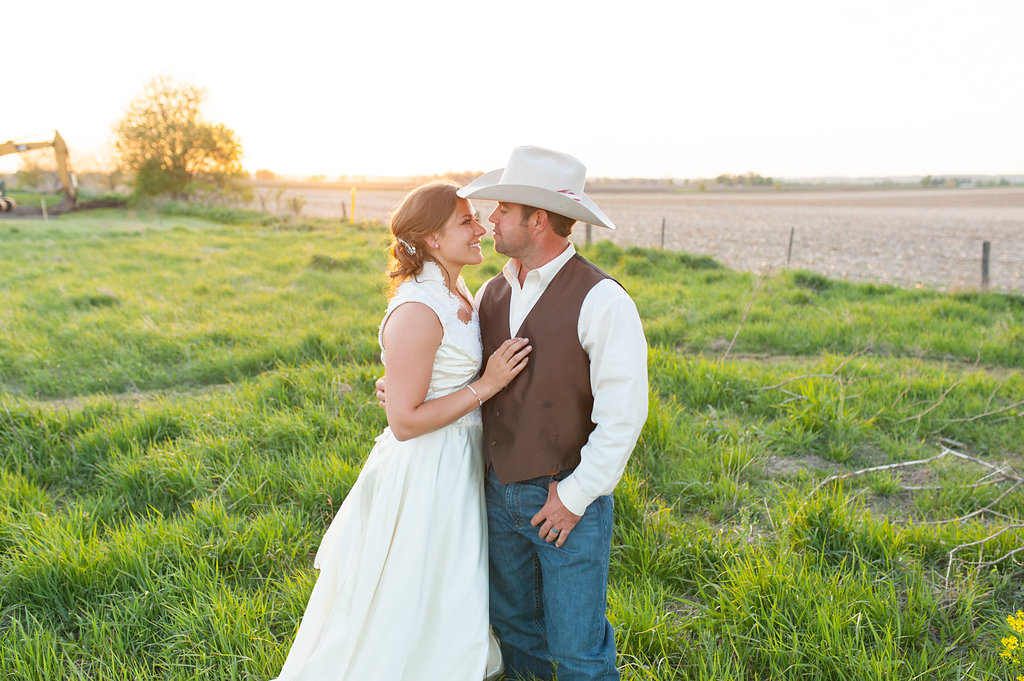 Gorgeous Farm Wedding Photos - Farm Wedding Decor - Iowa Farm Wedding - Private Estate Weddings