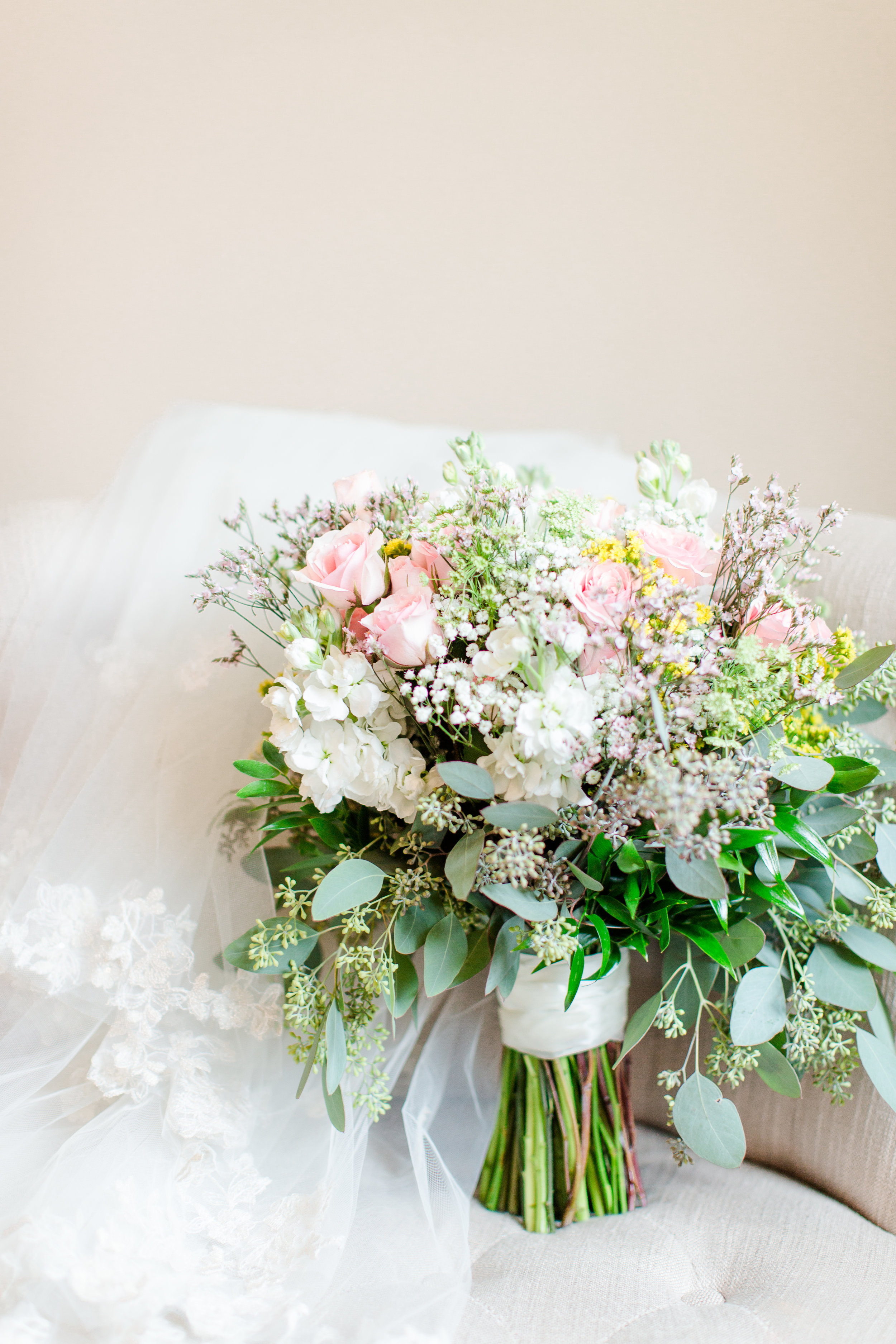 Classic Wedding Bouquet - West Virginia Wedding Photographer - Wedding Venue