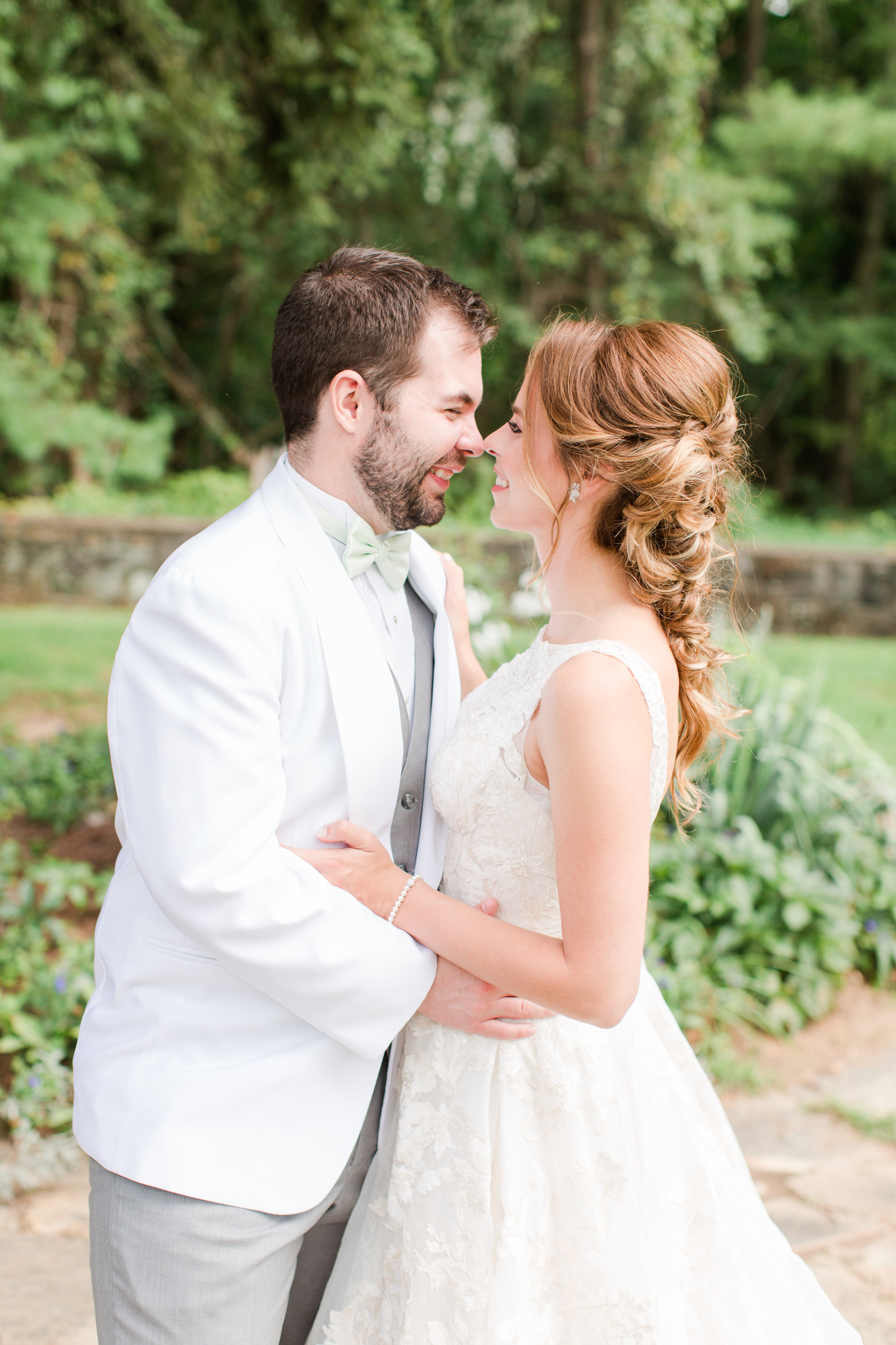 Gorgeous Wedding Dresses - West Virginia Wedding Photographer - Wedding Venue