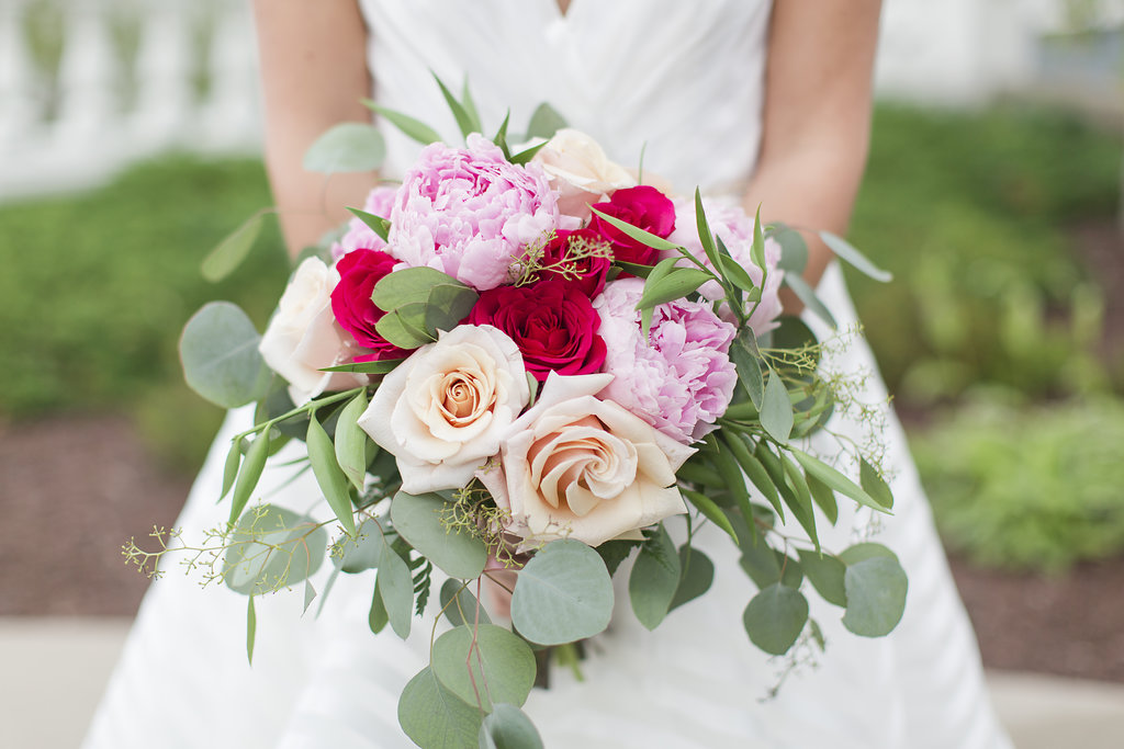 Pink and red Wedding Bouquet - Sheboygan Town & Country Golf Club Wedding - Wisconsin Wedding