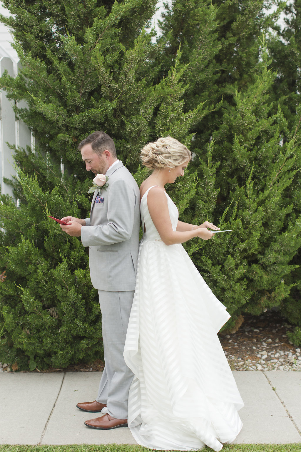Gorgeous First Look Photos - Sheboygan Town & Country Golf Club Wedding - Wisconsin Wedding