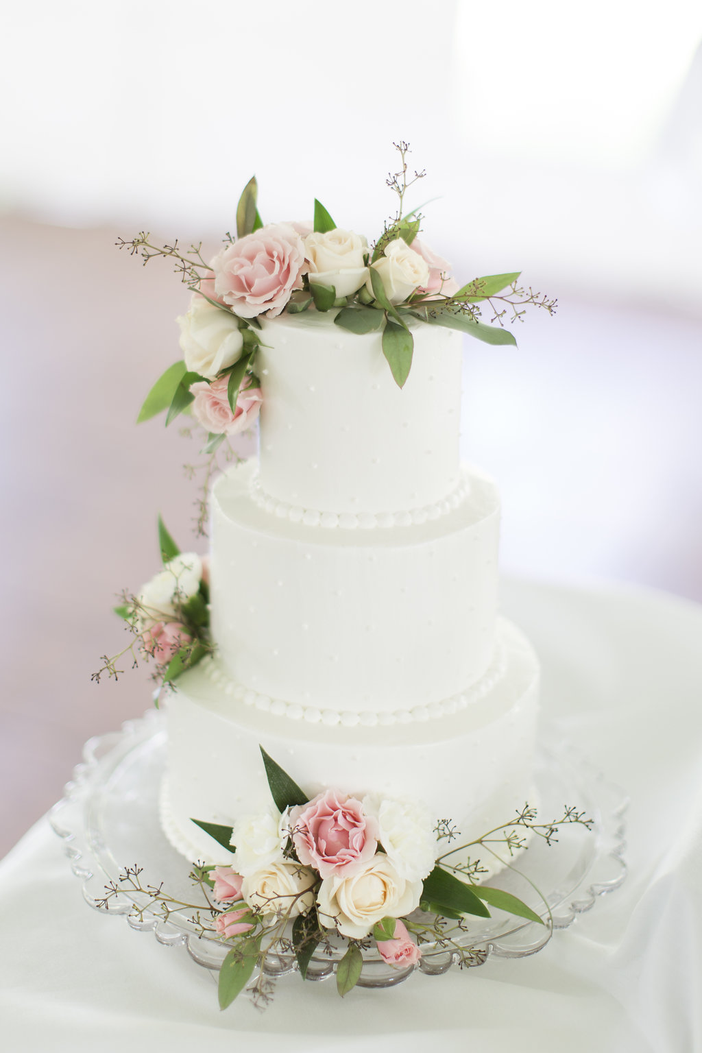 Gorgeous White Wedding Cakes - Sheboygan Town & Country Golf Club Wedding - Wisconsin Wedding