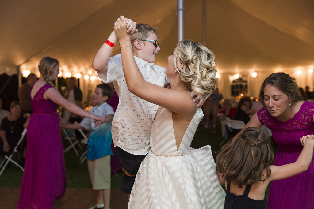 Gorgeous Wedding Photos - Sheboygan Town & Country Golf Club Wedding - Wisconsin Wedding